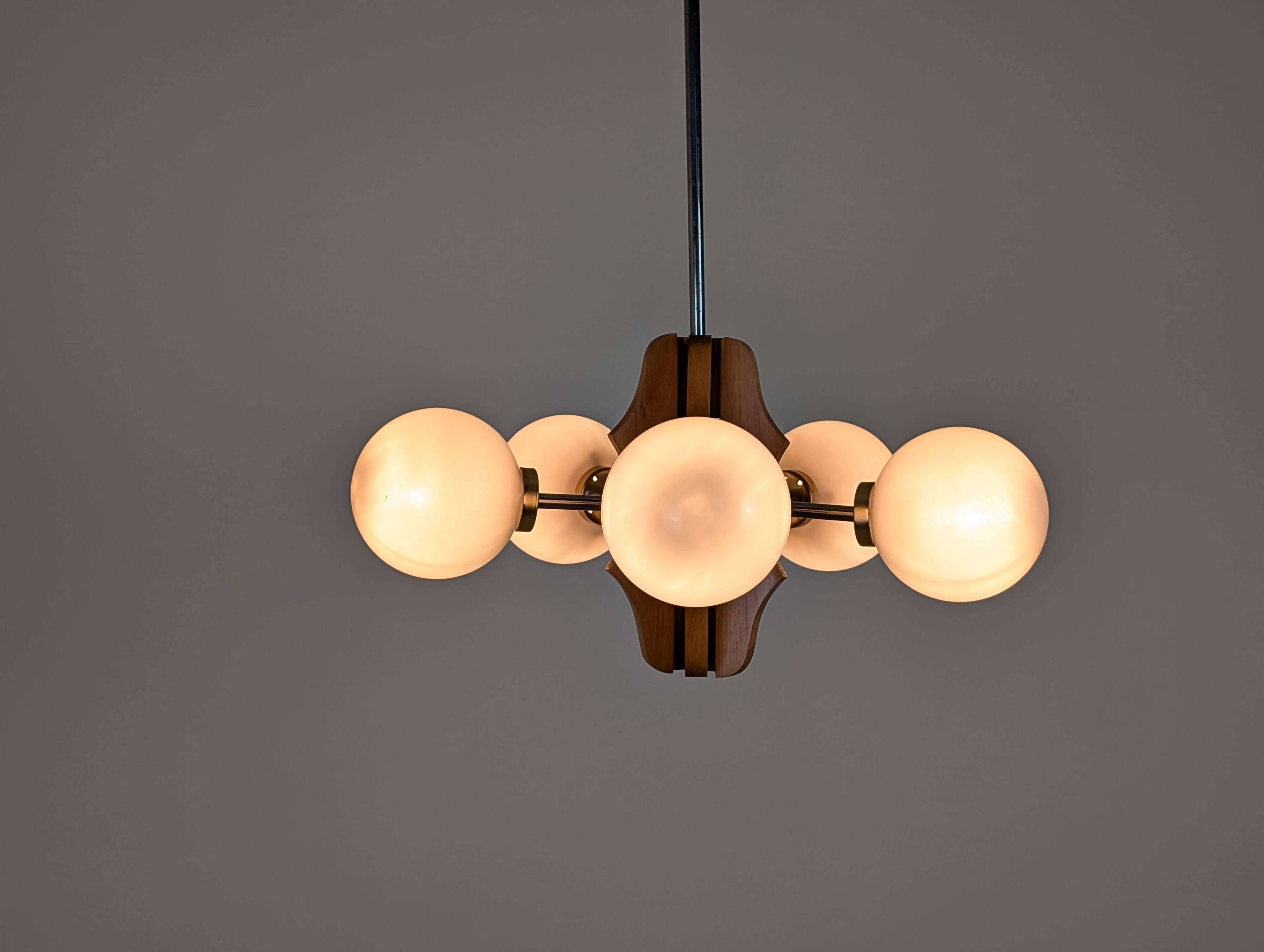 Lustre tchécoslovaque années 60