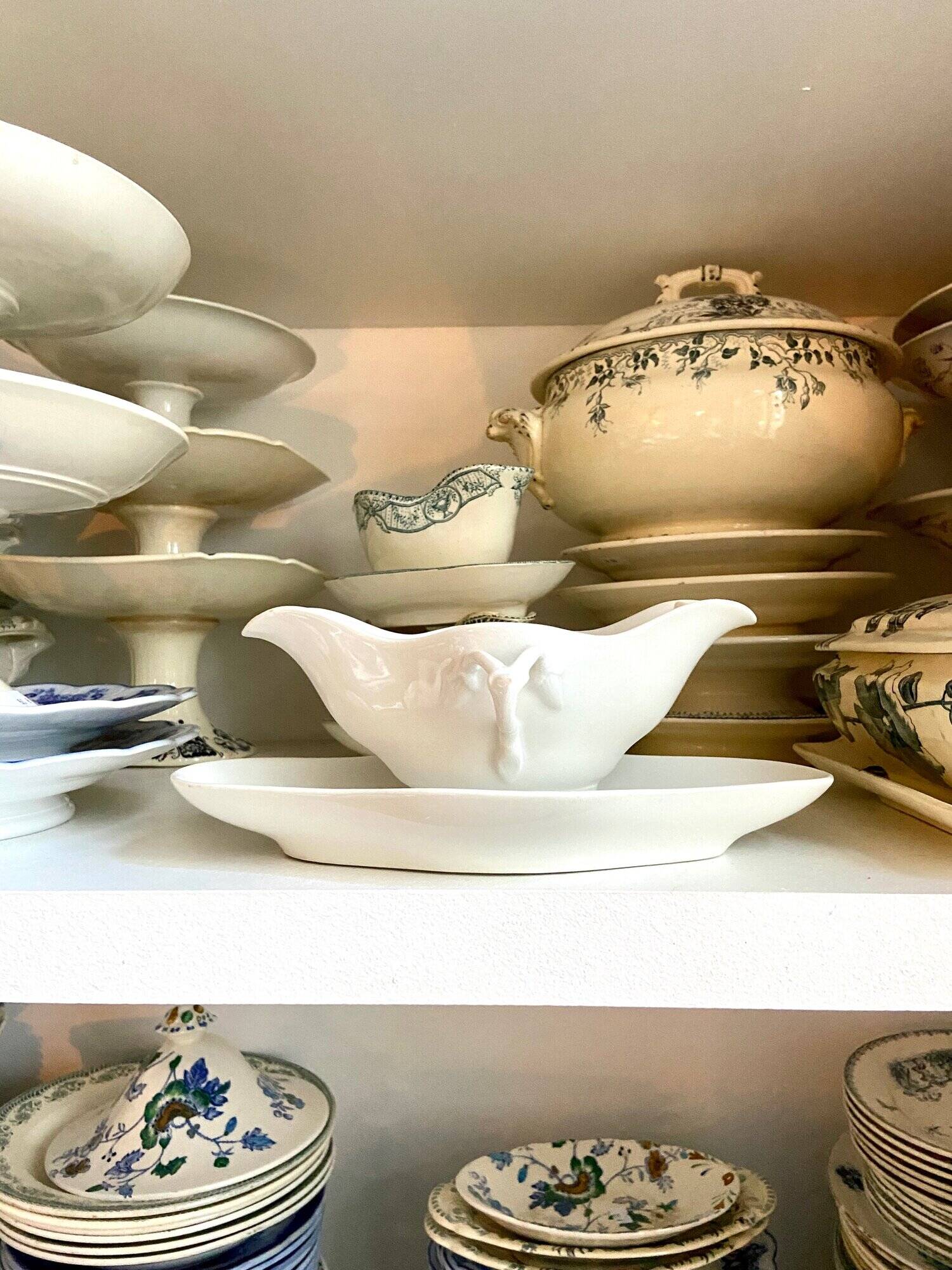 Saucière en porcelaine blanche