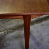 Table Scandinave