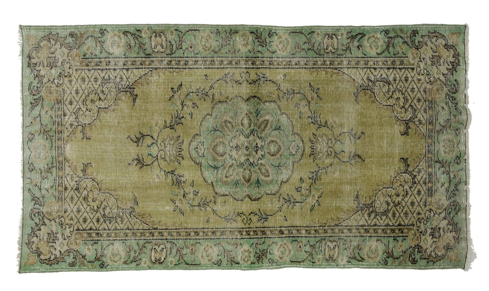 Tapis kilim vintage turc – vert pastel et beige 213x130 cm