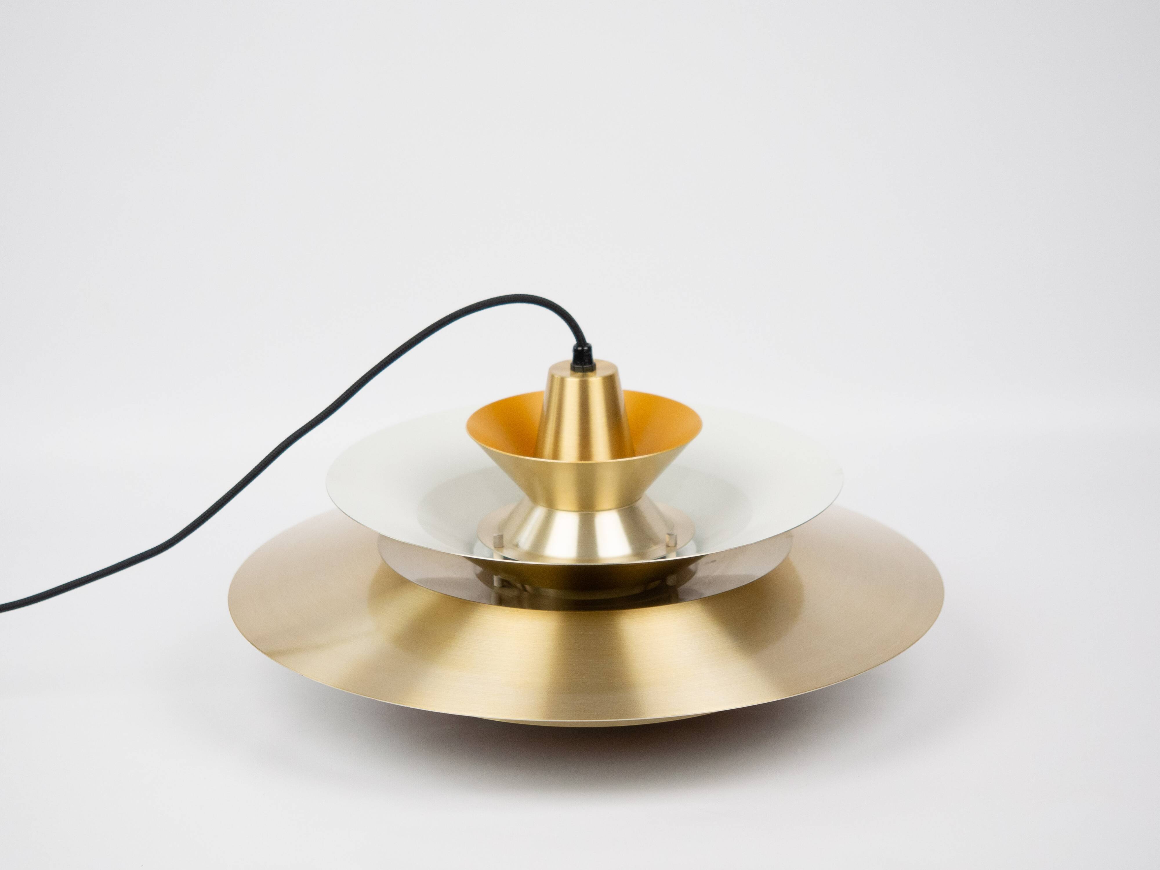 Lampe suspendue vintage suédoise par Carl Thore, Granhaga, années 1960.