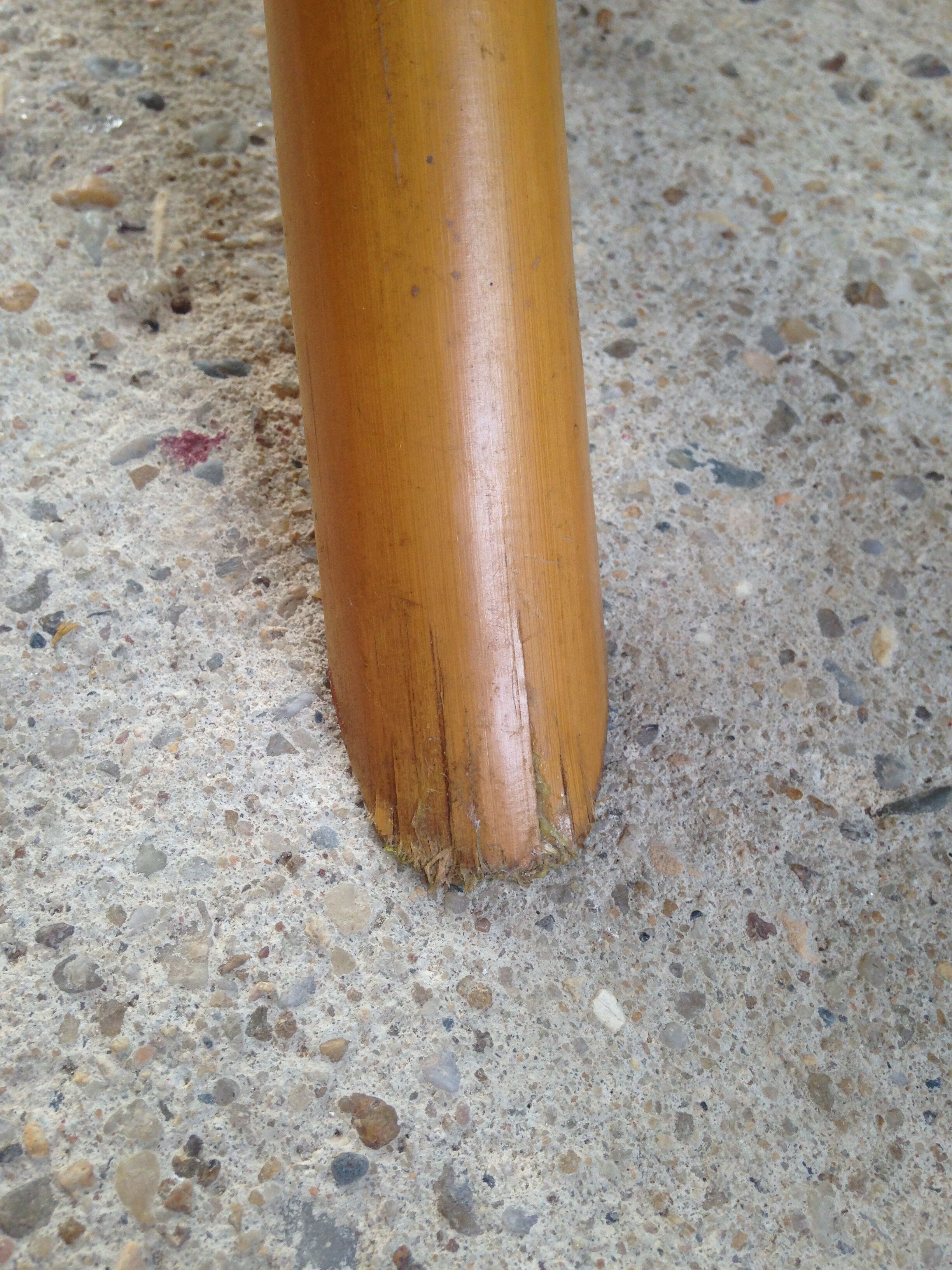 Side table in rattan and wicker curved vintage years 60/70