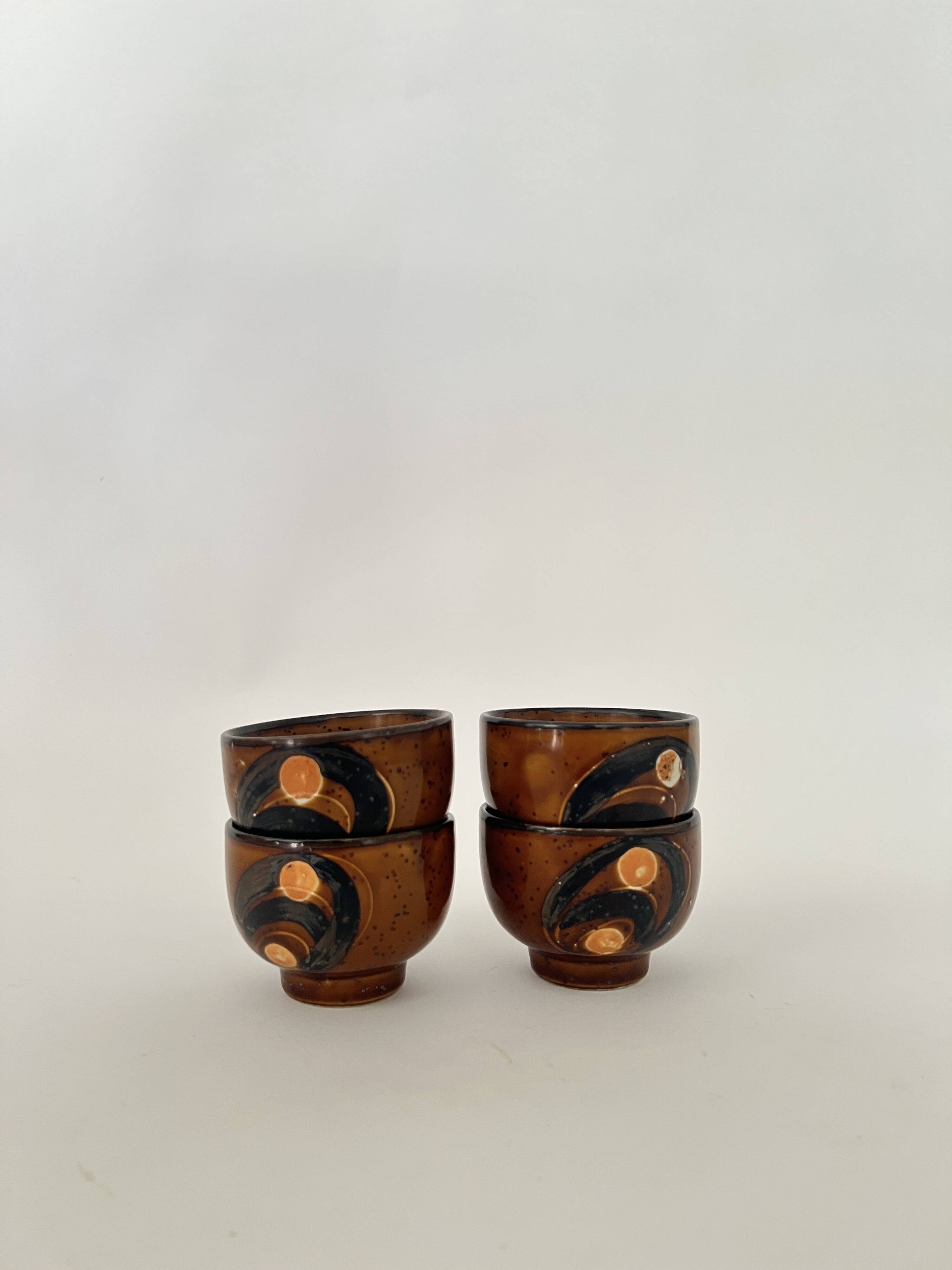 Set of 4 ceramic cups, Japanese pottery, circa 1960/70