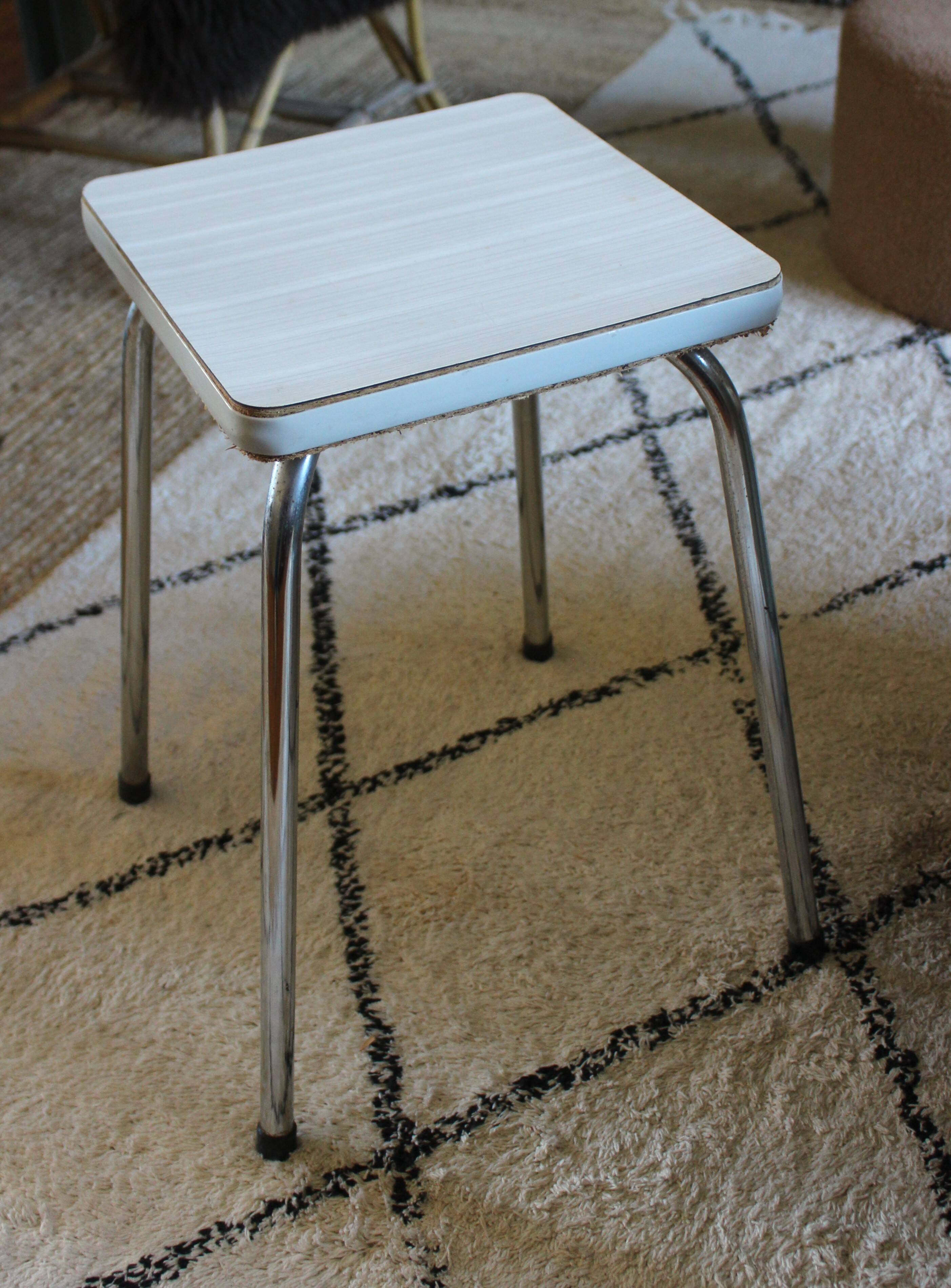 Tabouret formica blanc gris vintage