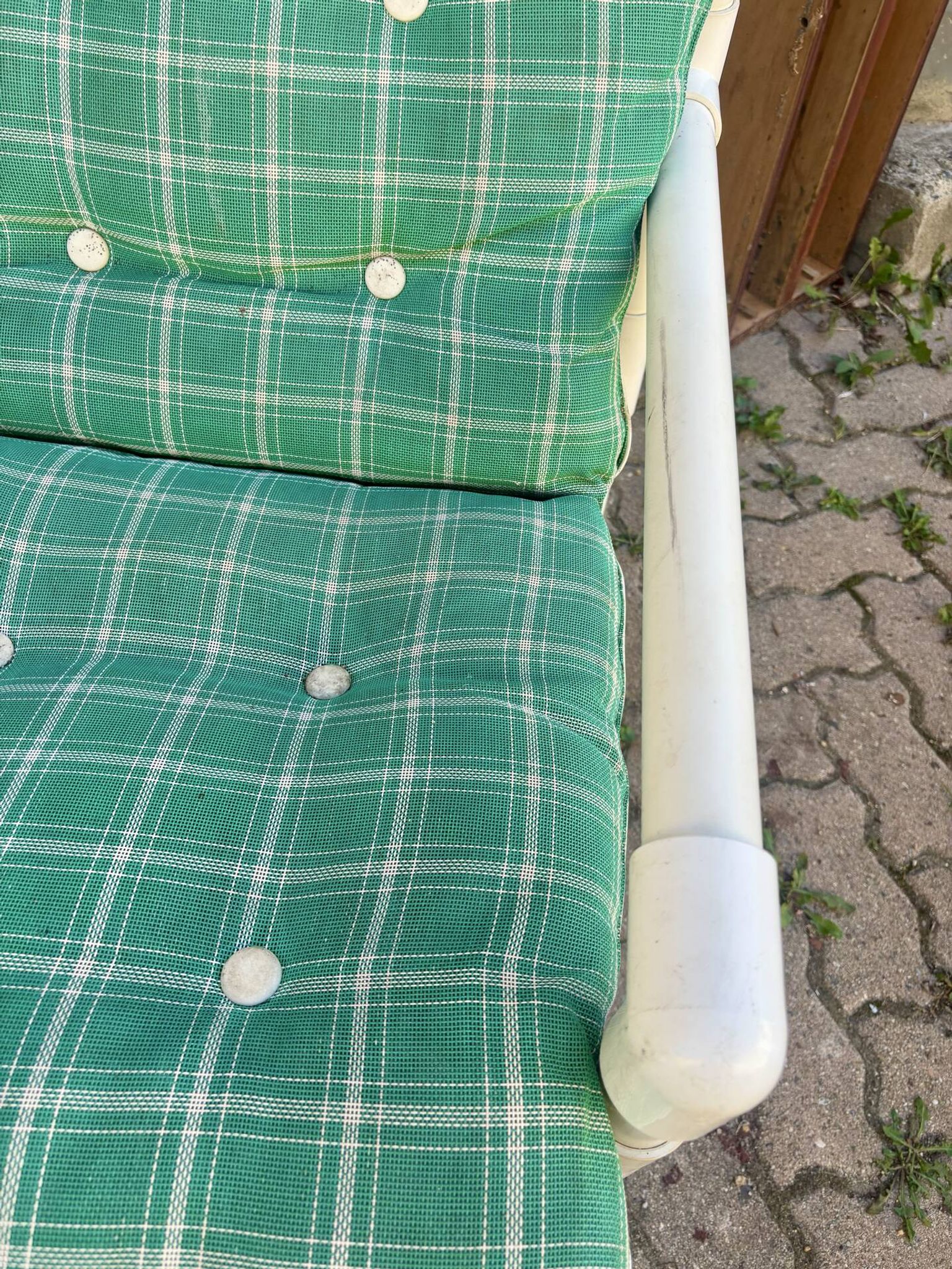 Pair of vintage tubular armchairs from the 70s and 80s, luxury design.