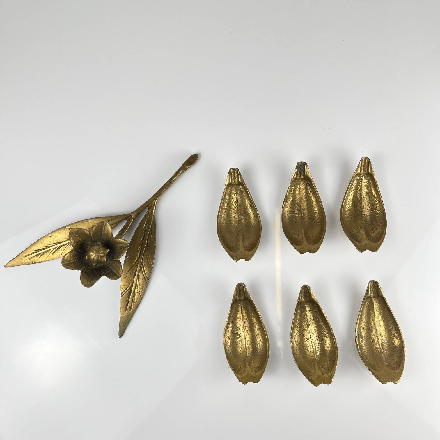 Cendrier Fleur en Laiton, 1970, grand modèle