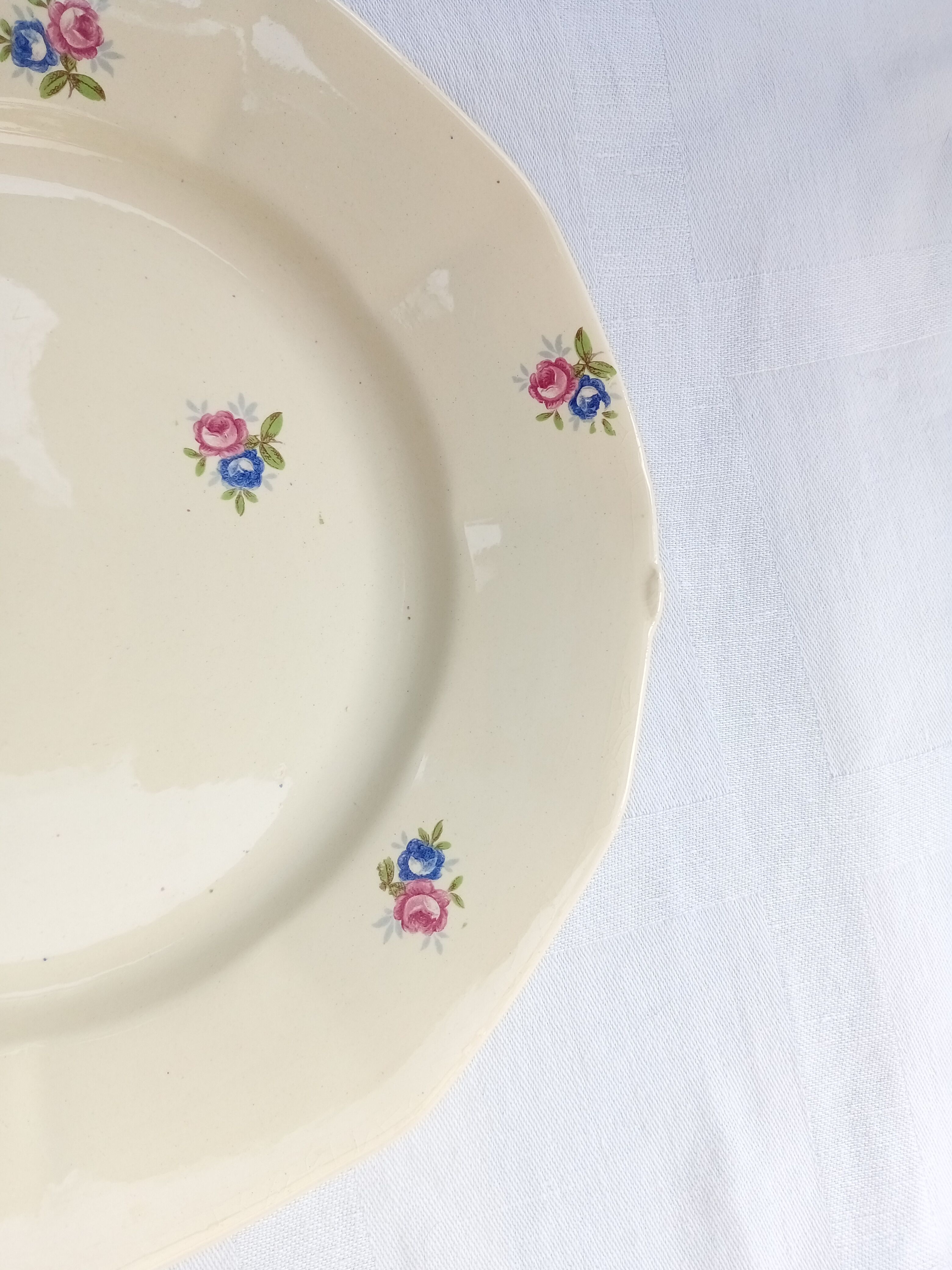 8 old digoin flat plates