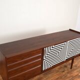 Enfilade Op-Art Mid-Century en Noyer Peint à la Main de Bytomskie Fabryki Mebli, 1960s.