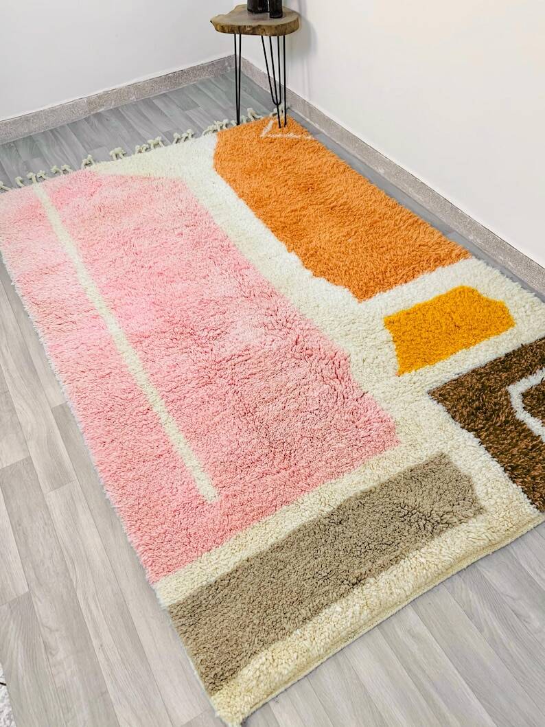 Traditional Moroccan rug 200cm x 300cm