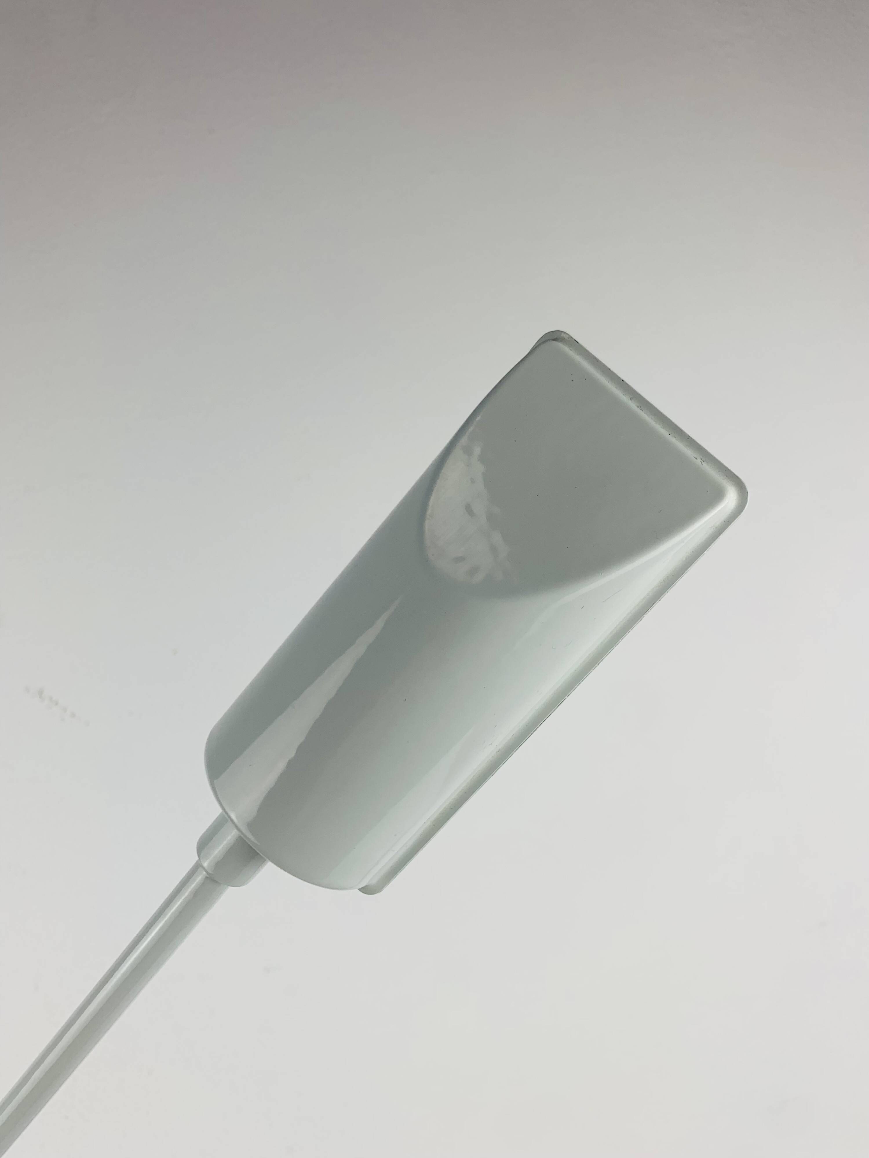 Veneta Lumi articulated desk lamp, white metal, 1980s