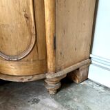 English half-moon sideboard, 2 doors and 4 drawers in light wood, 1930.