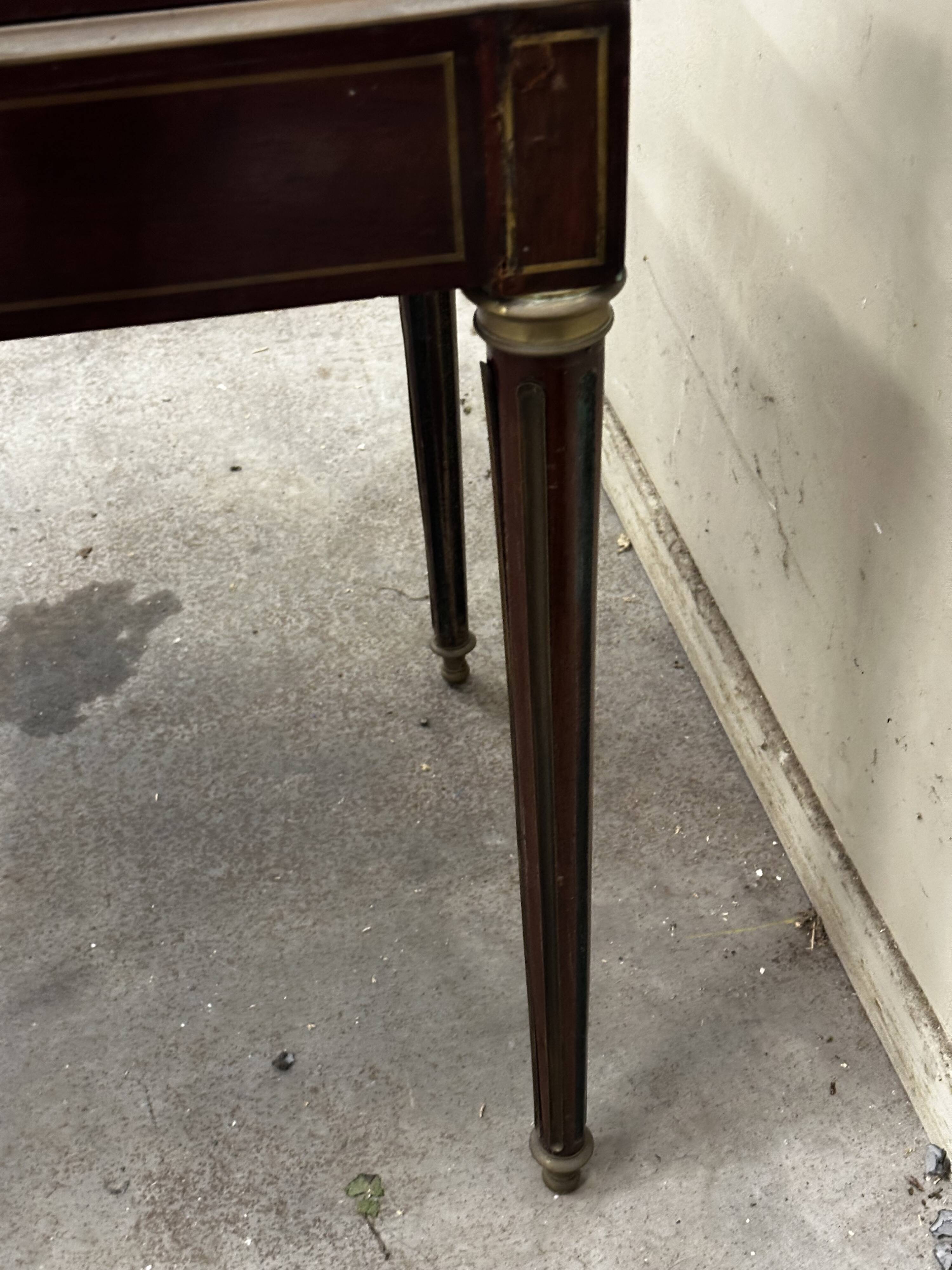 Secretary - Bonheur du Jour with pearly Louis XVI style system