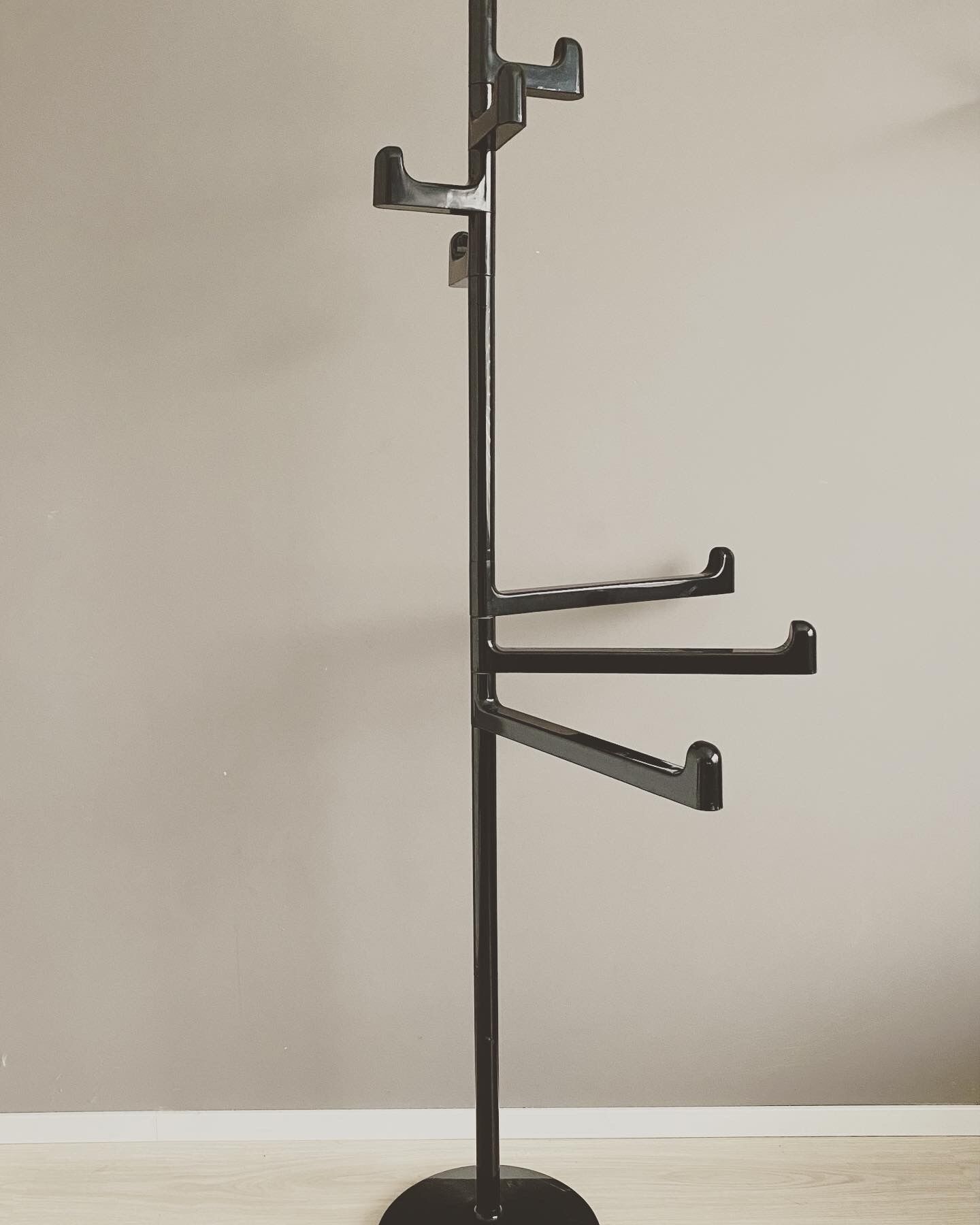 Vintage italian coat / towel rack by Makio Hasuike for gedy, 1980
