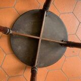 Table basse ronde  en bois gravé, tourné, fin XIXème