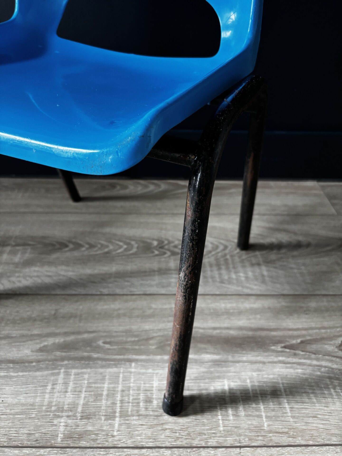 Vintage children's chair blue shell