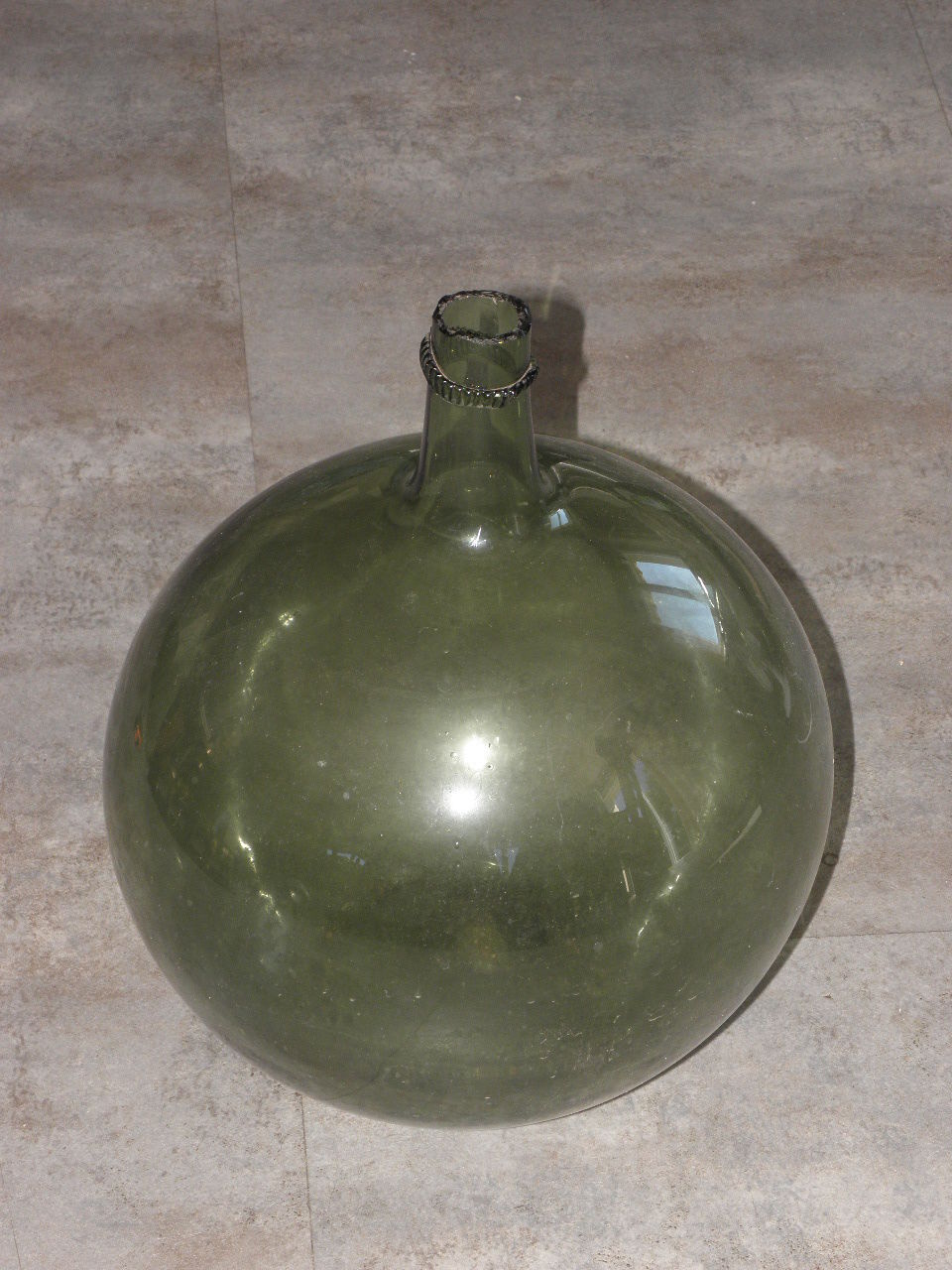 Blown glass canister