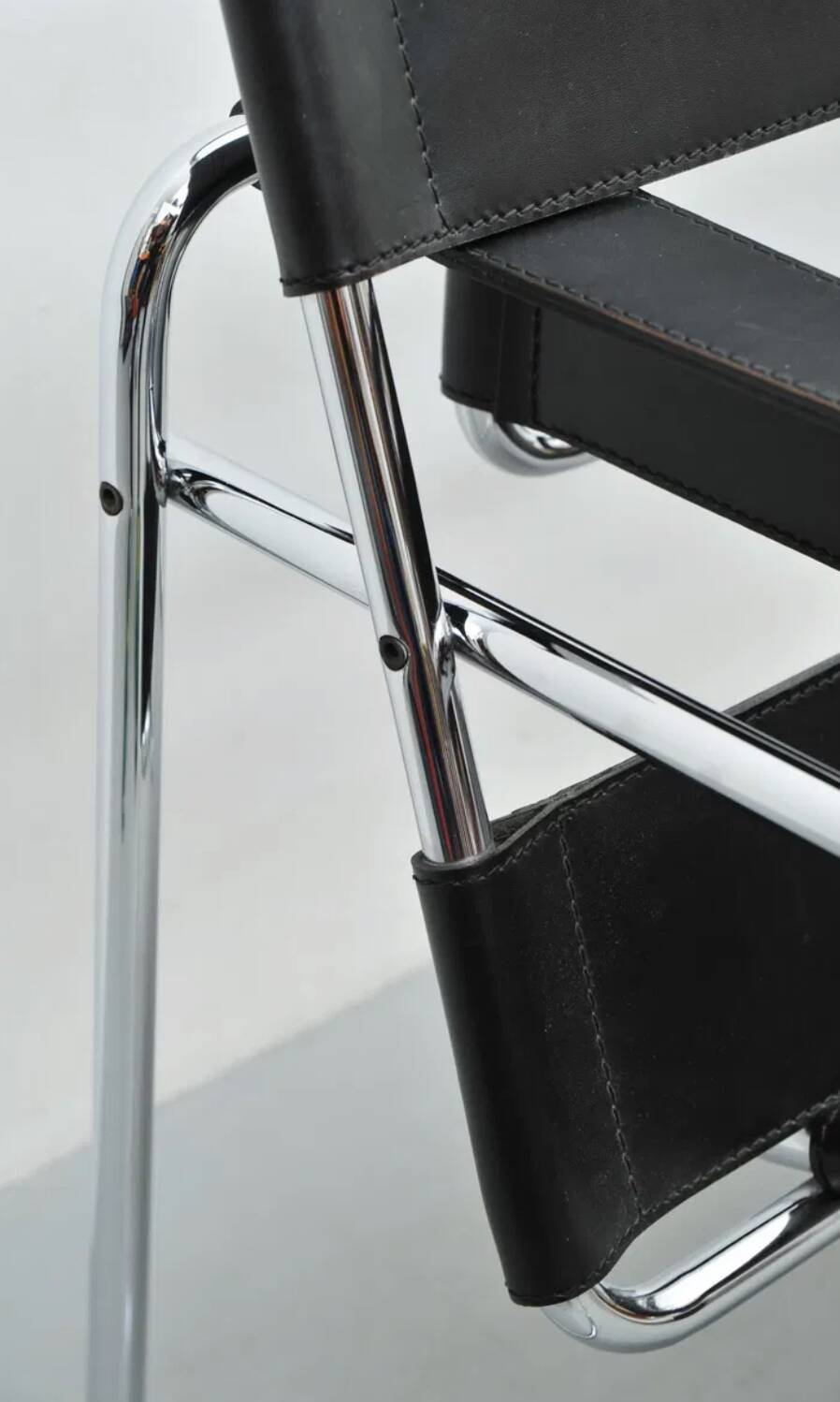 Wassily armchair Marcel Breuer