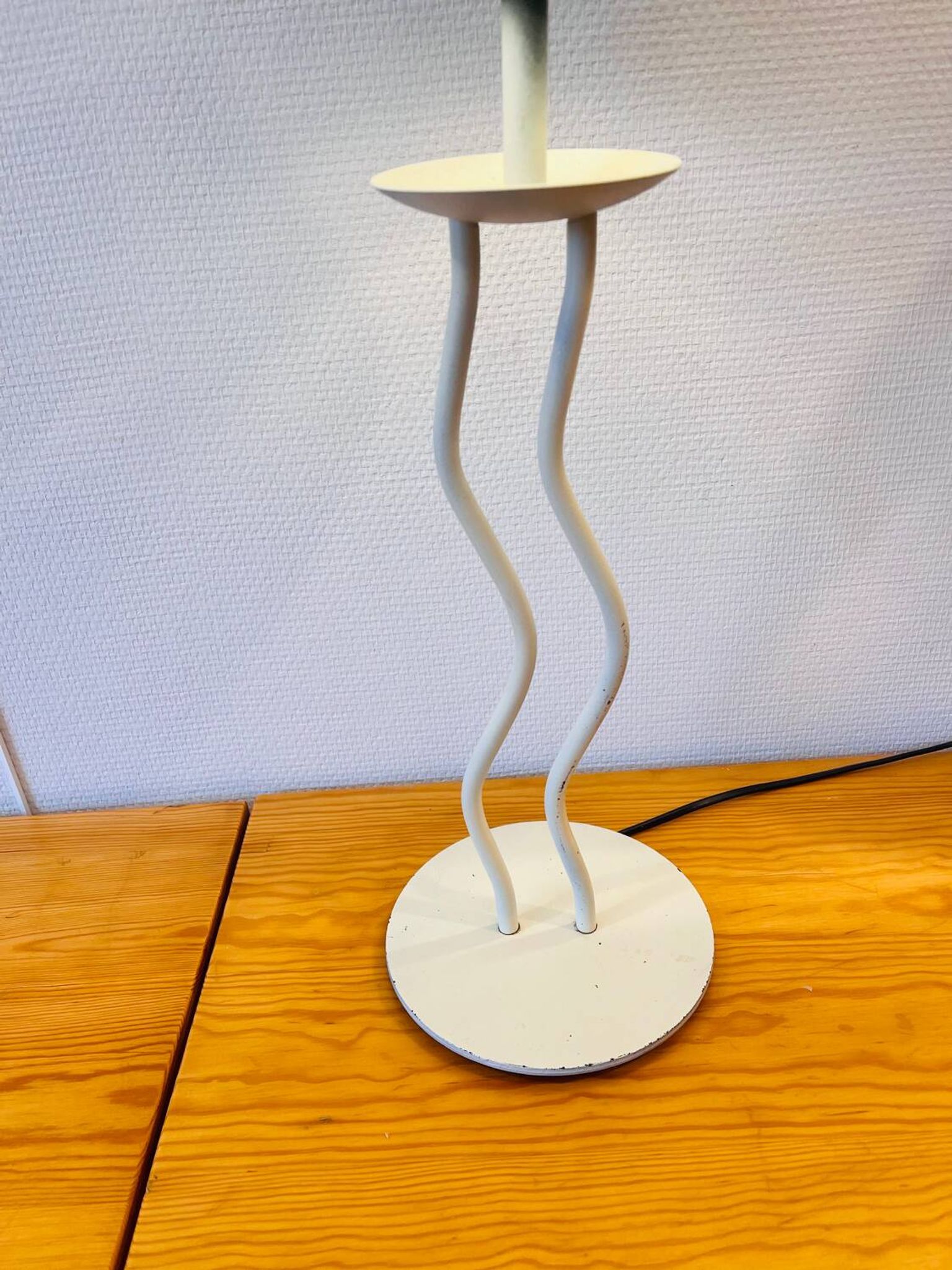 Paire de lampes postmodernes années 80