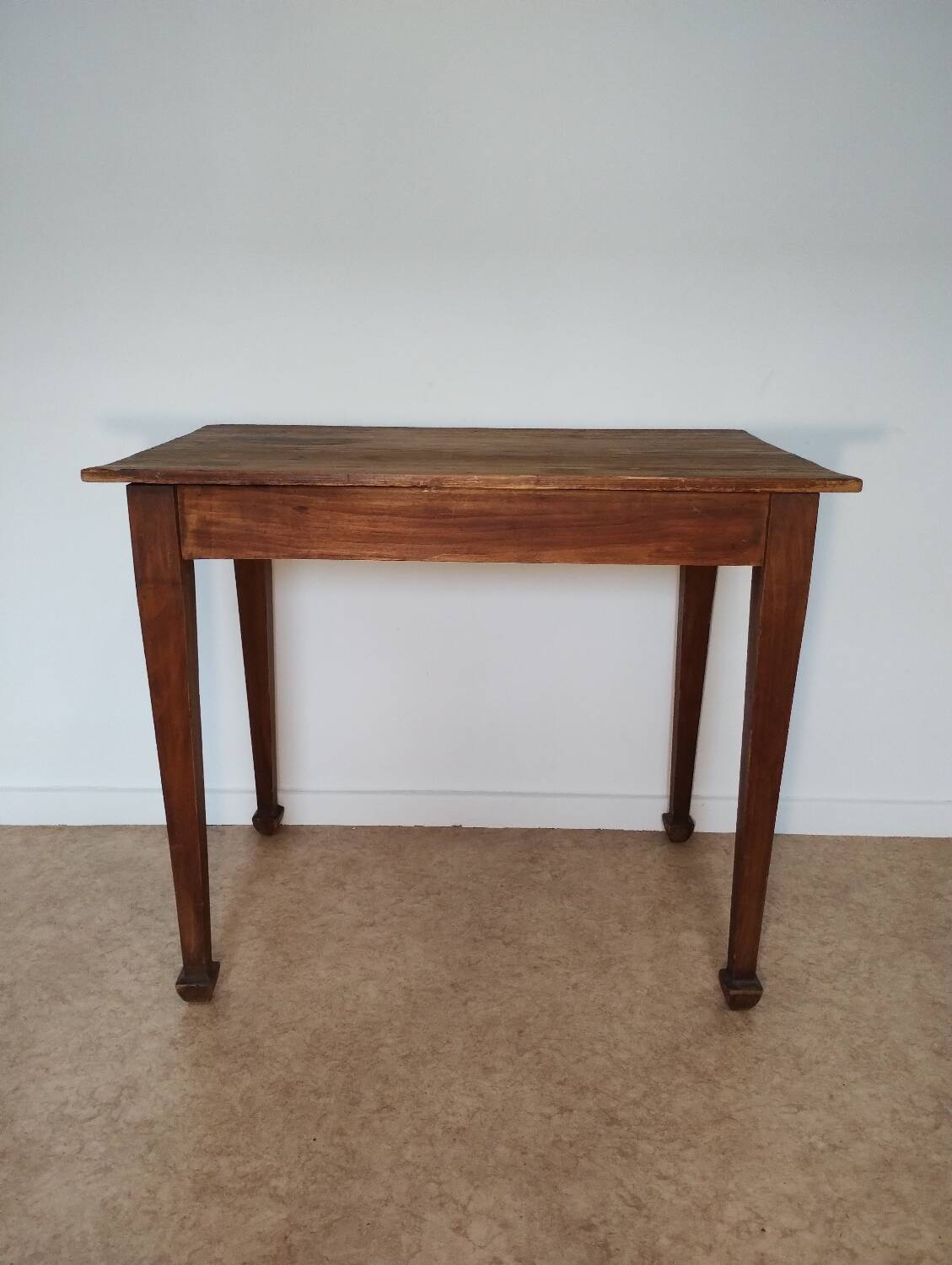 Bureau pieds fuseaux