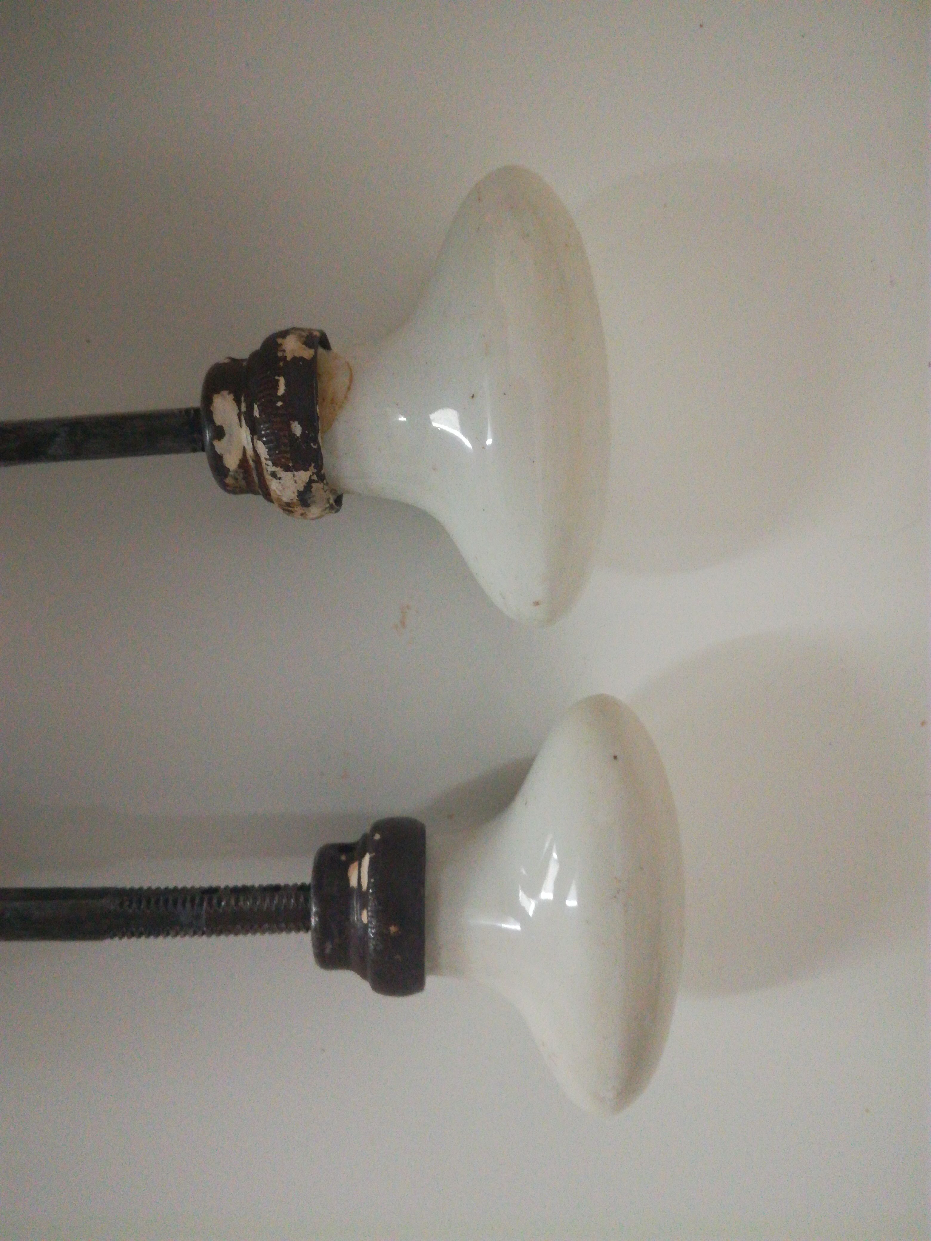 Porcelain door knob