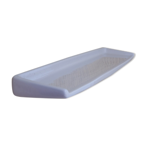 Étagère en porcelaine beige,