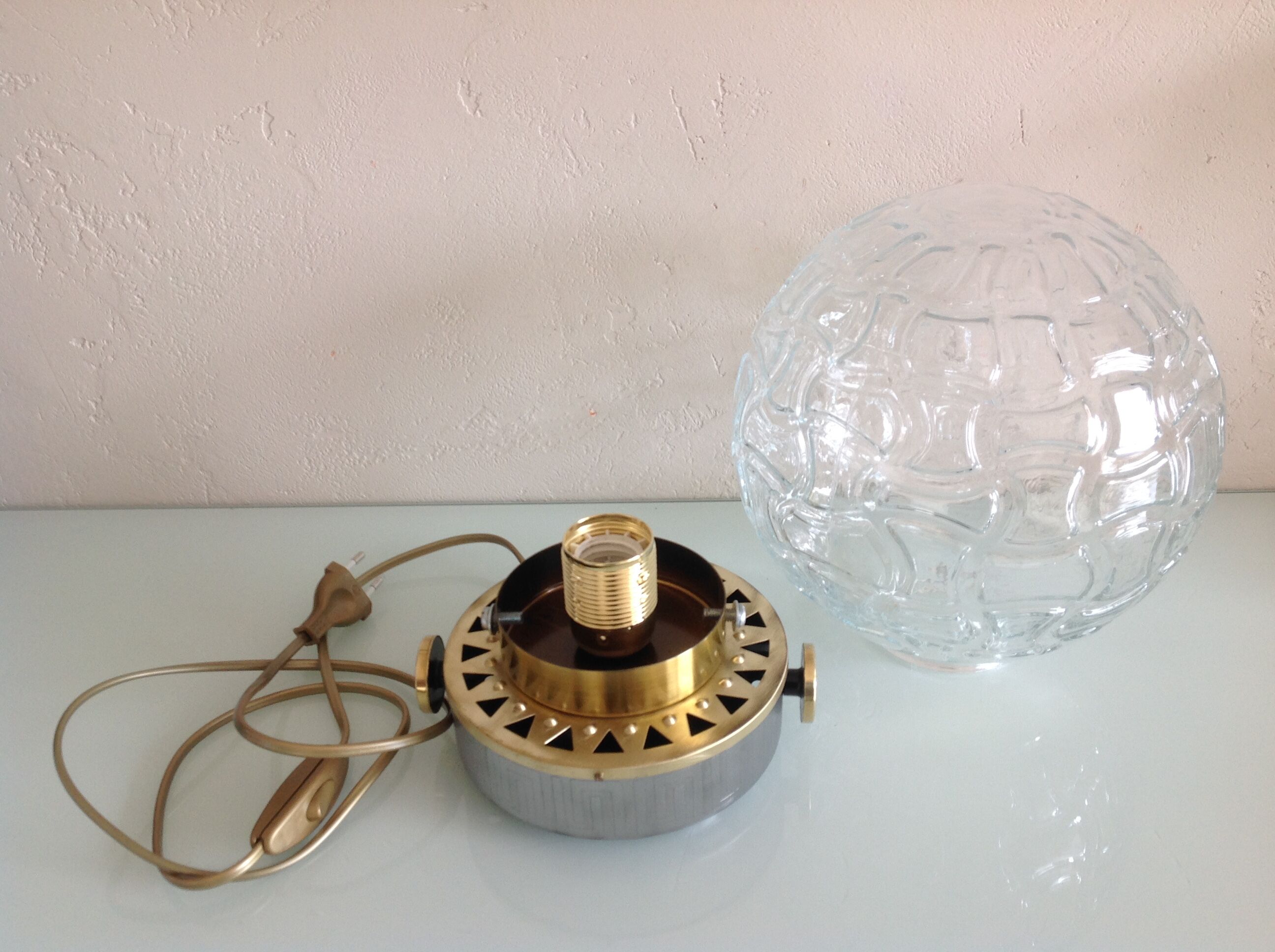 Structured glass globe lamp and metal-brass/ vintage 60s and 70s base
