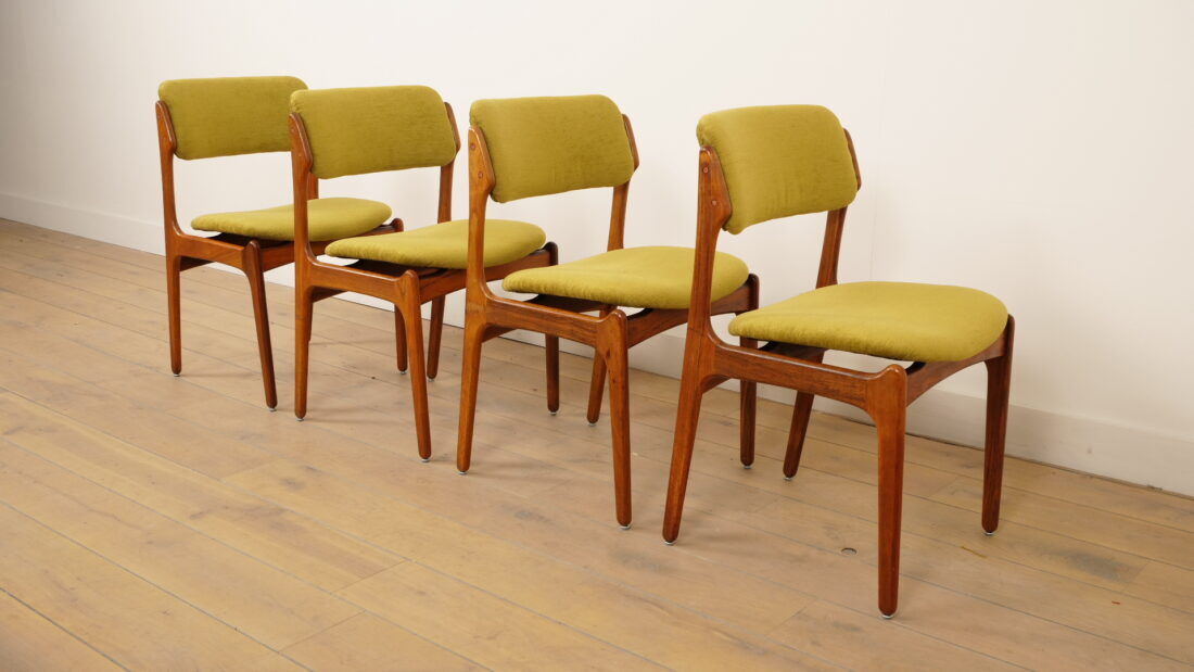 4 chaises de salle à manger | Erik Buch | Modèle 49 | Palissandre | Rembourrées