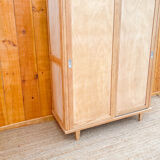 Armoire parisienne