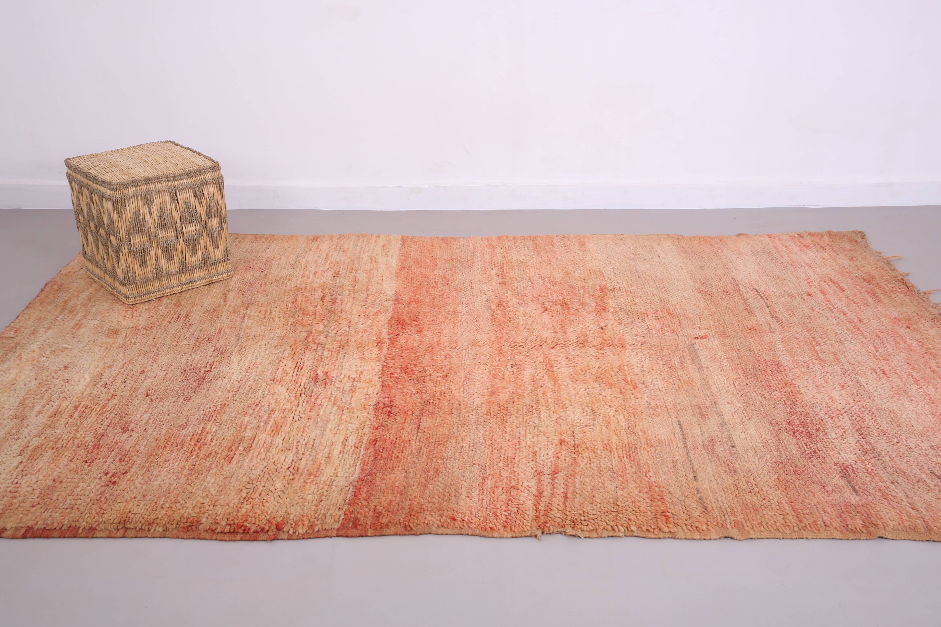 Peach Vintage Boujaad Rug 178 x 284 cm - Moroccan rug - Handmade Berber Rug