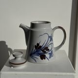 Teapot with stylised blue and brown flowers H18