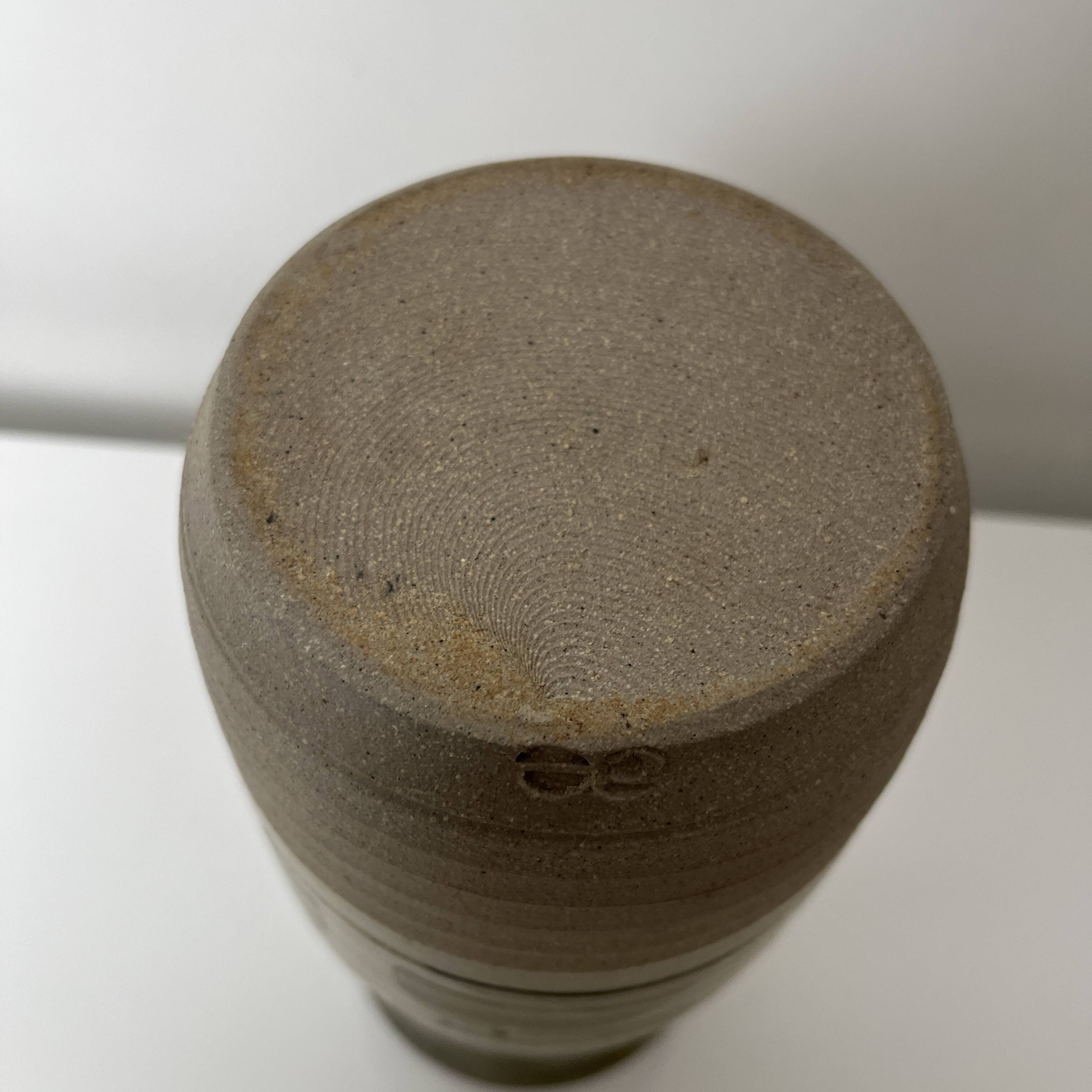 Signature stoneware ceramic vase to identify vintage abstract decor
