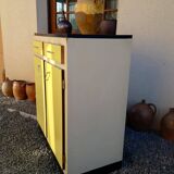 Buffet parisien en bois / portes et tiroirs jaune / années 1960