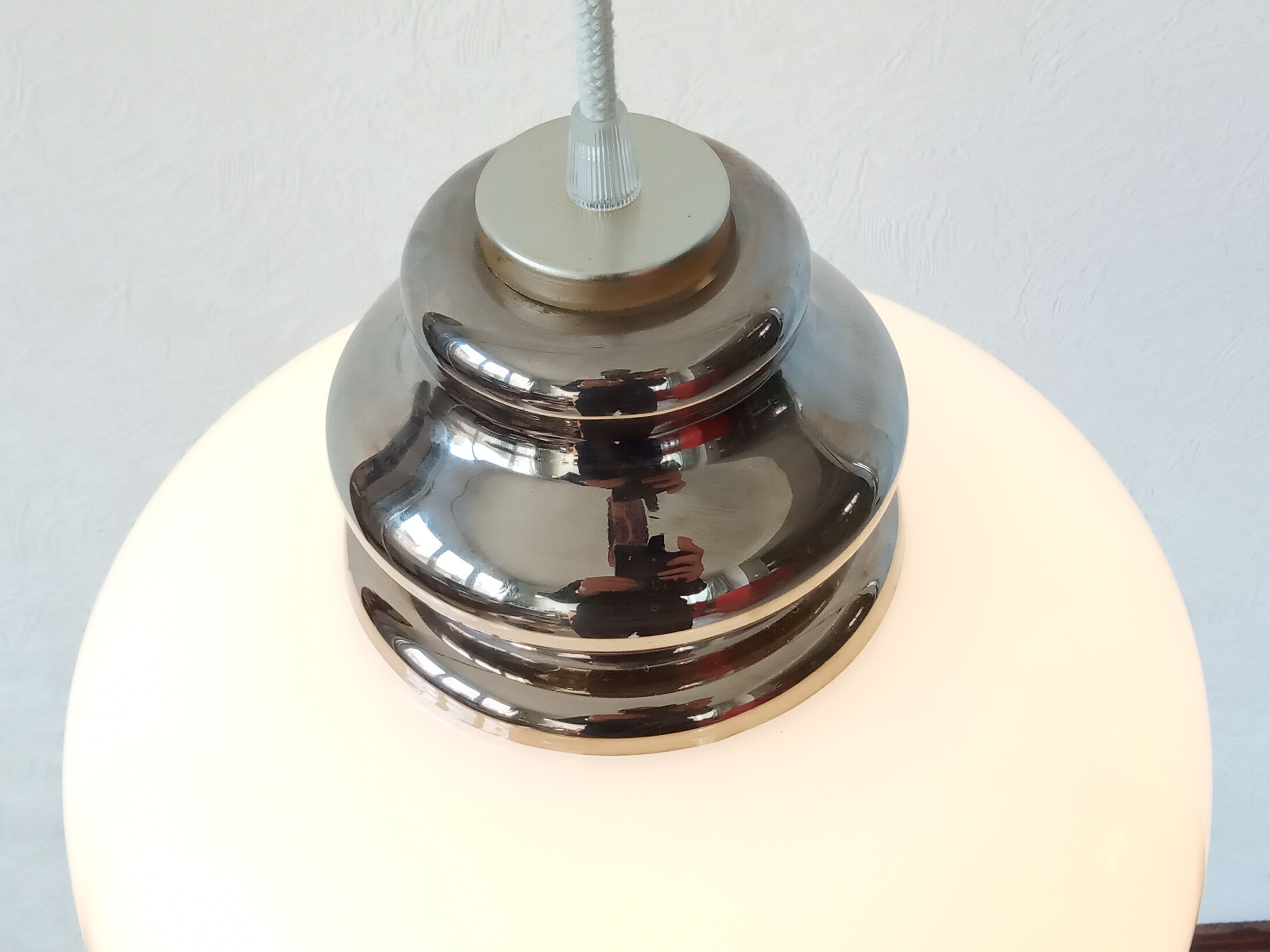 Suspension vintage en opaline