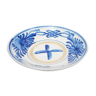 Assiette ancienne en porcelaine chinoise