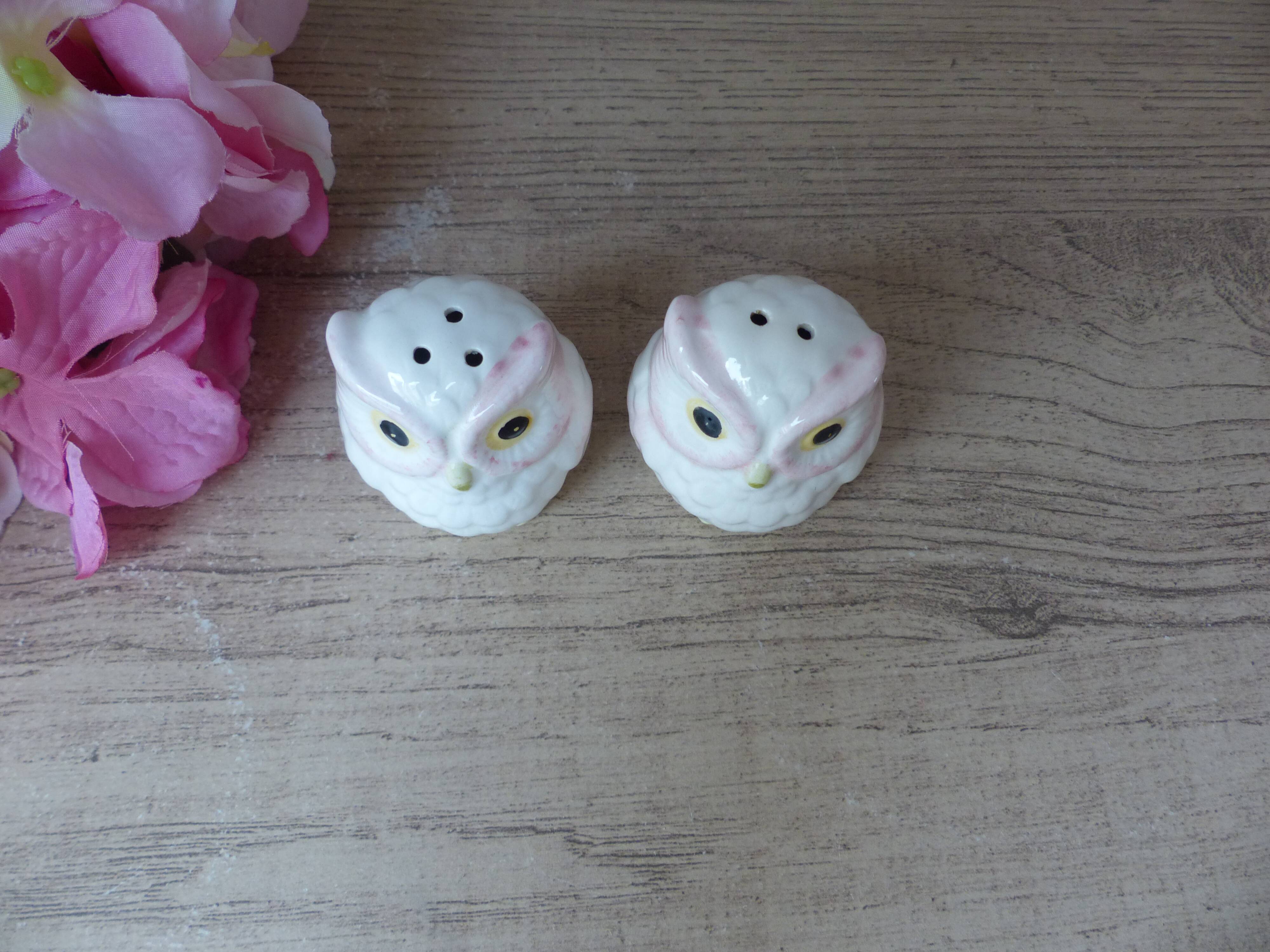 Vintage japan white and pink ceramic owl salt and pepper shaker set