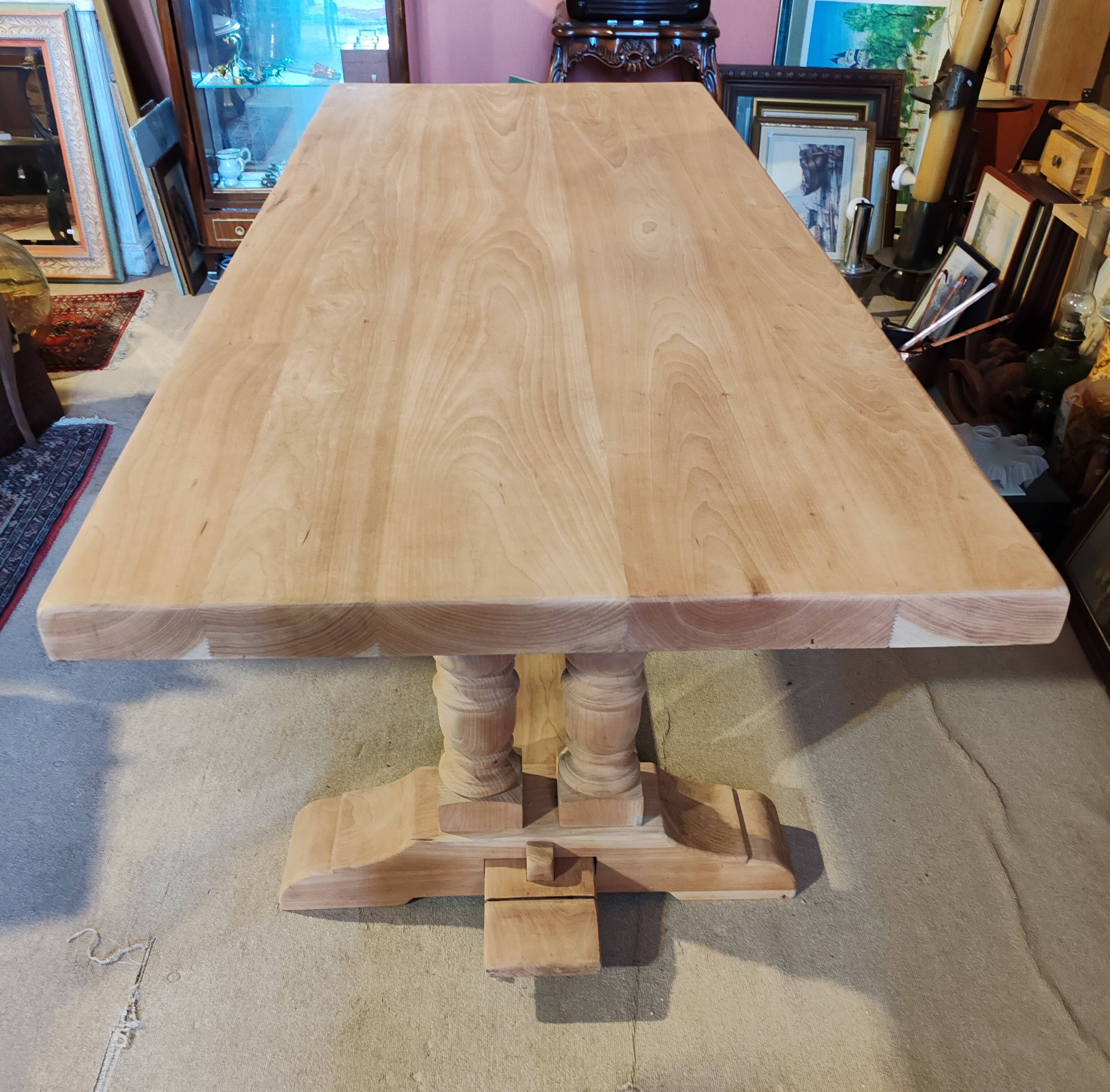 Table monastere en meurisier massif