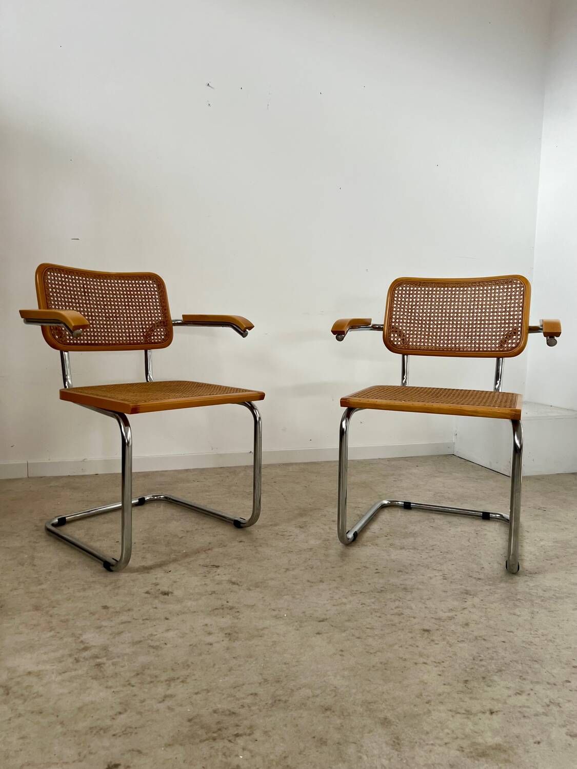 Lot 2 vintage Cesca B64 armchairs design Marcel Breuer 1970 Made in Italy light wood