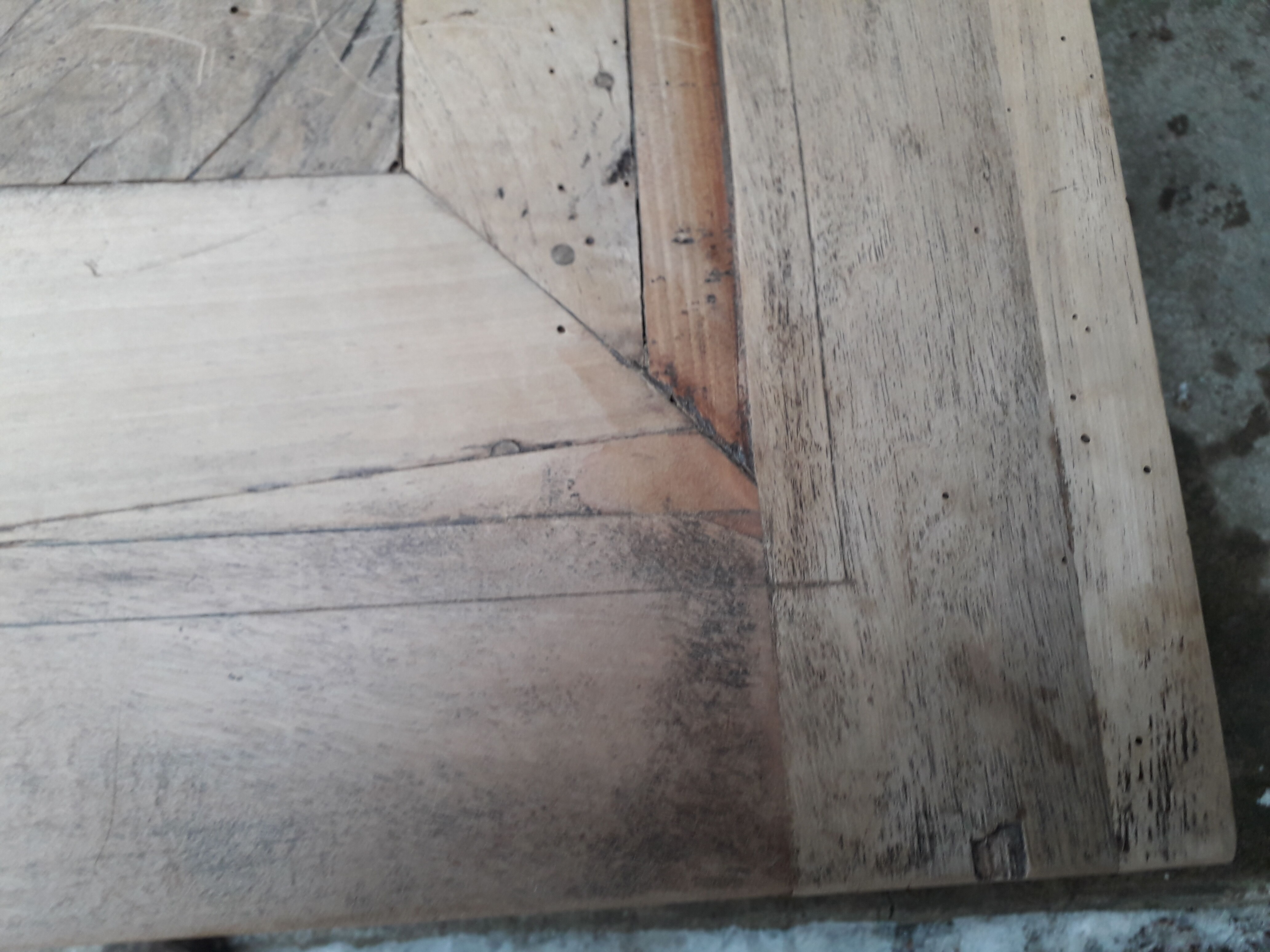 Table à manger bois et fer forgé