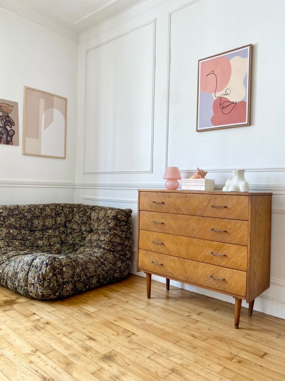 Vintage chest of drawers
