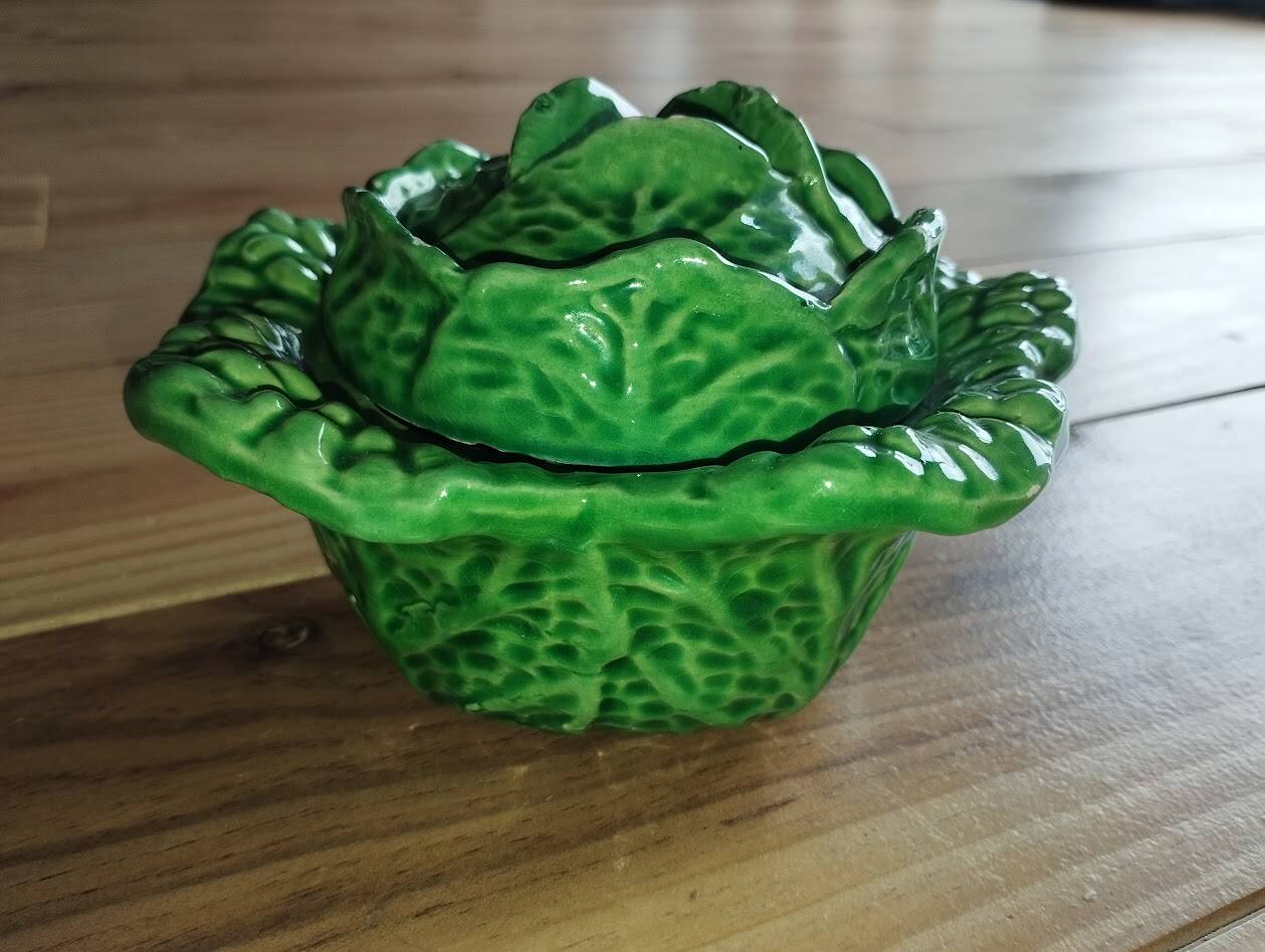 Vintage ceramic barbotine bonbonnière in the shape of a cabbage – 1950s