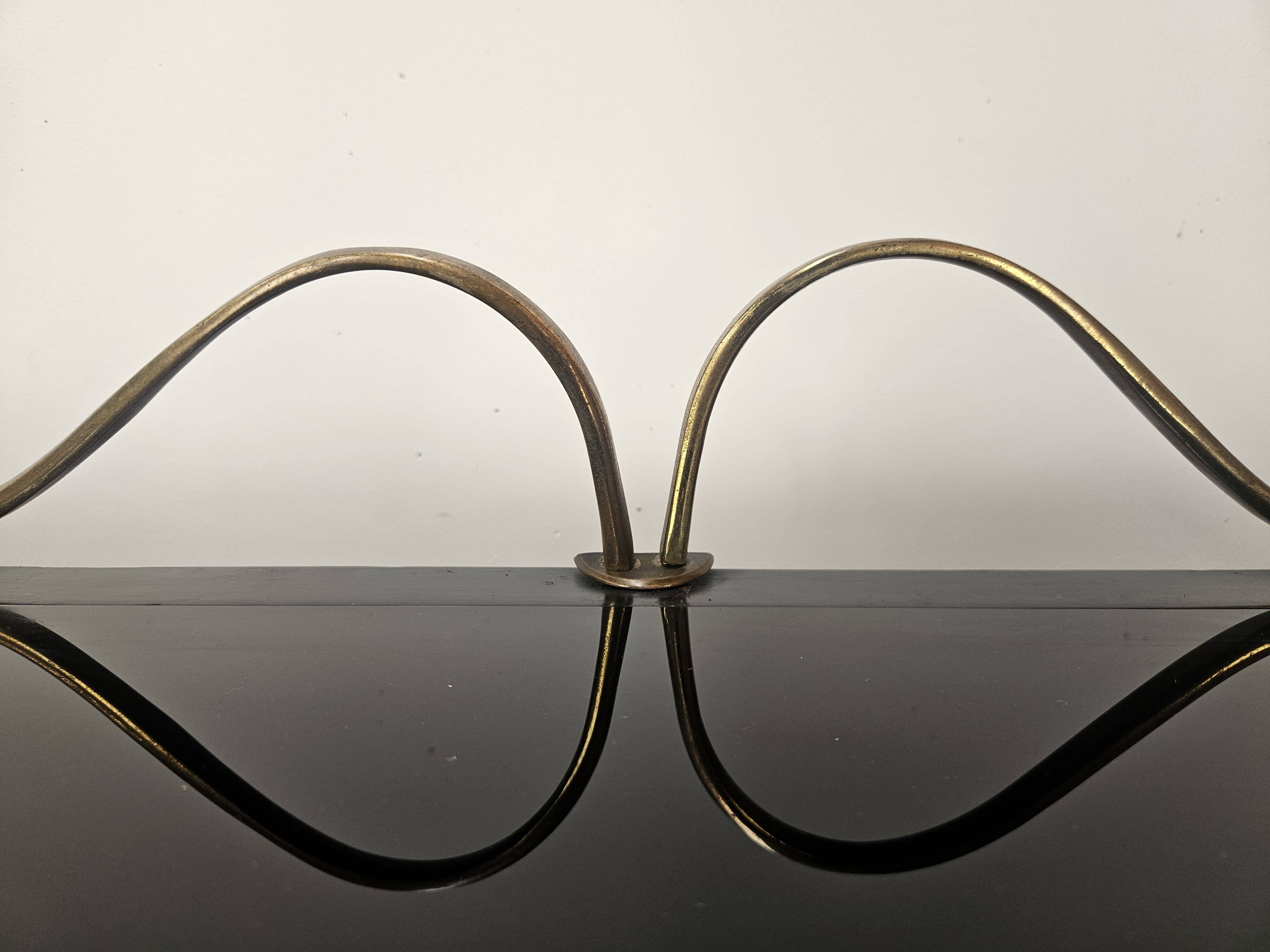 Crédence en palissandre Vittorio Dassi avec dessus en verre noir, italienne 1940