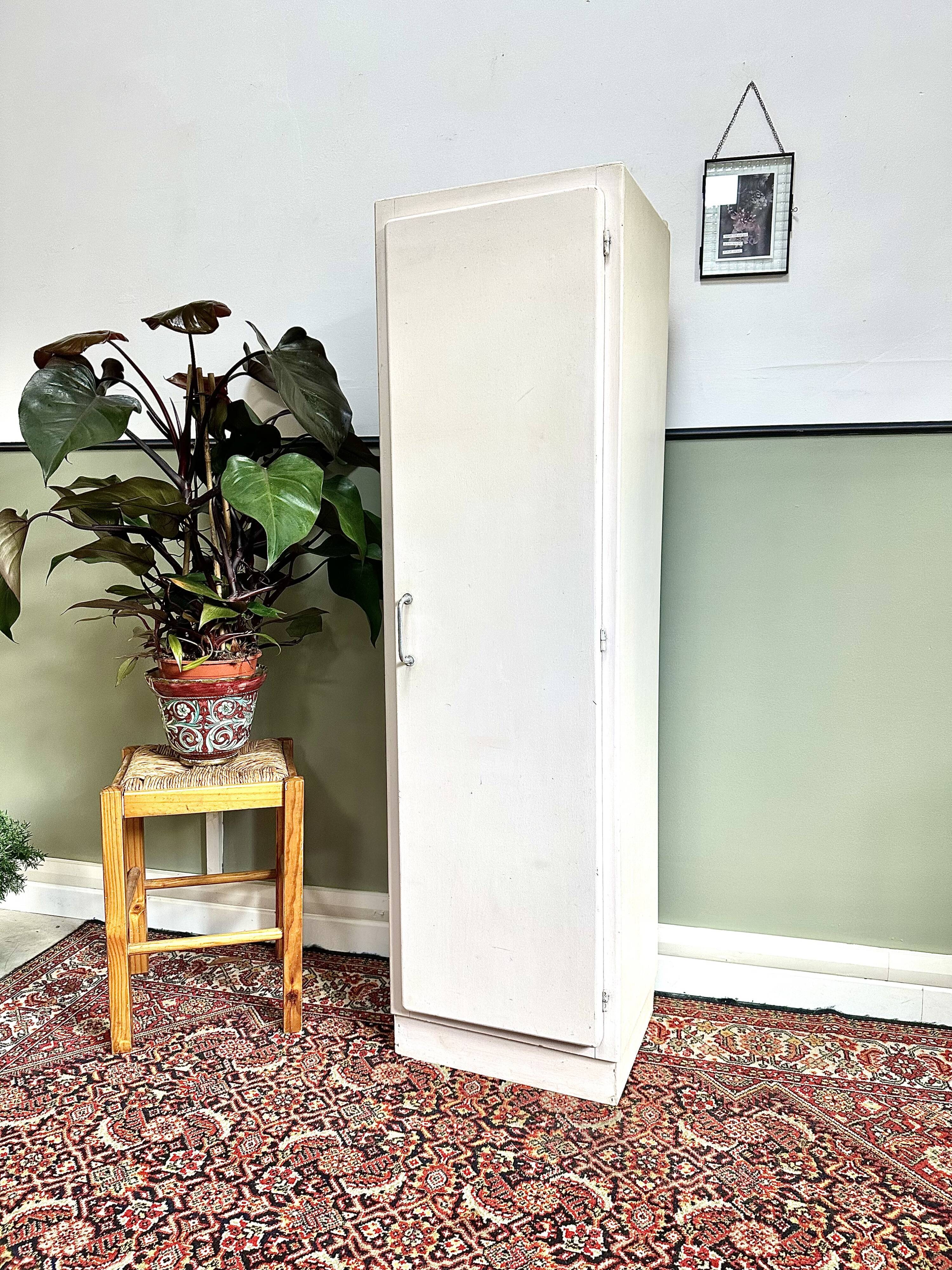 Parisian closet / wardrobe