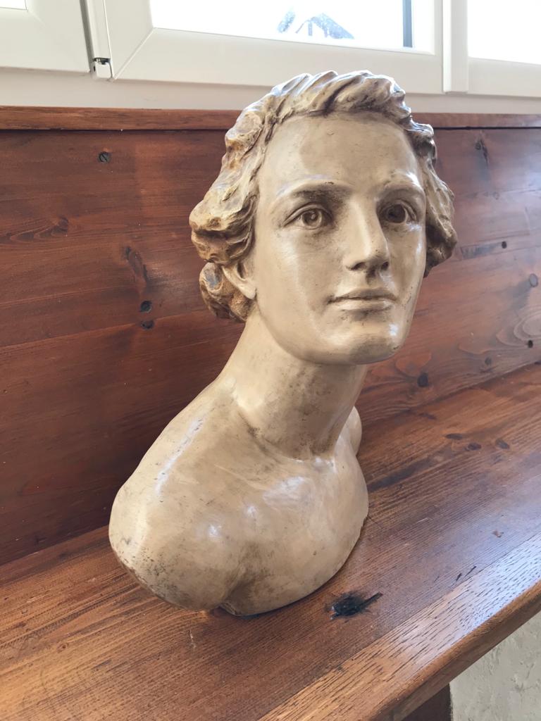 Terracotta bust H. Ornesto