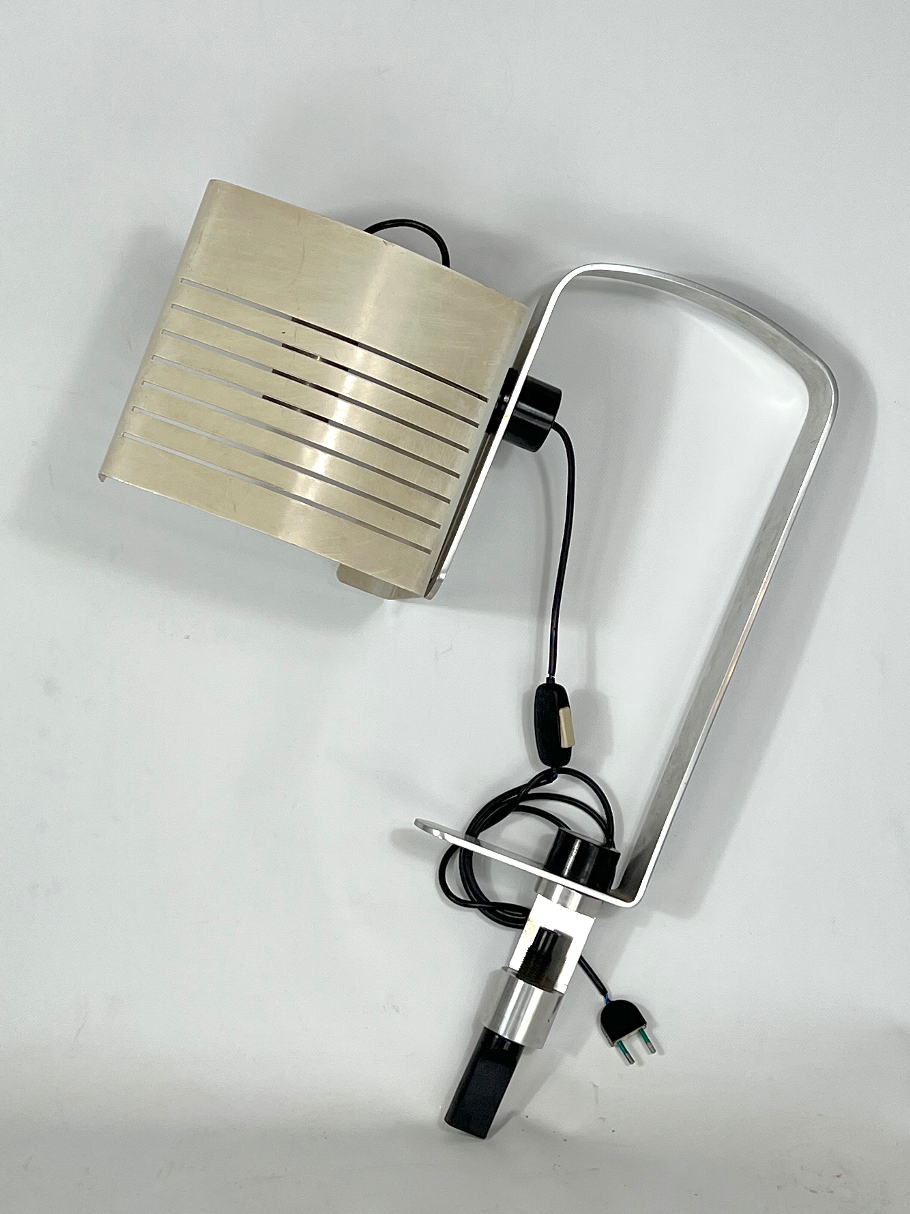 Vintage Italian aluminum and lacquer desk lamp from 60s