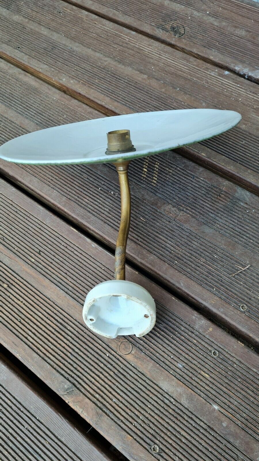 Exterior wall lamp gooseneck old vintage bowl