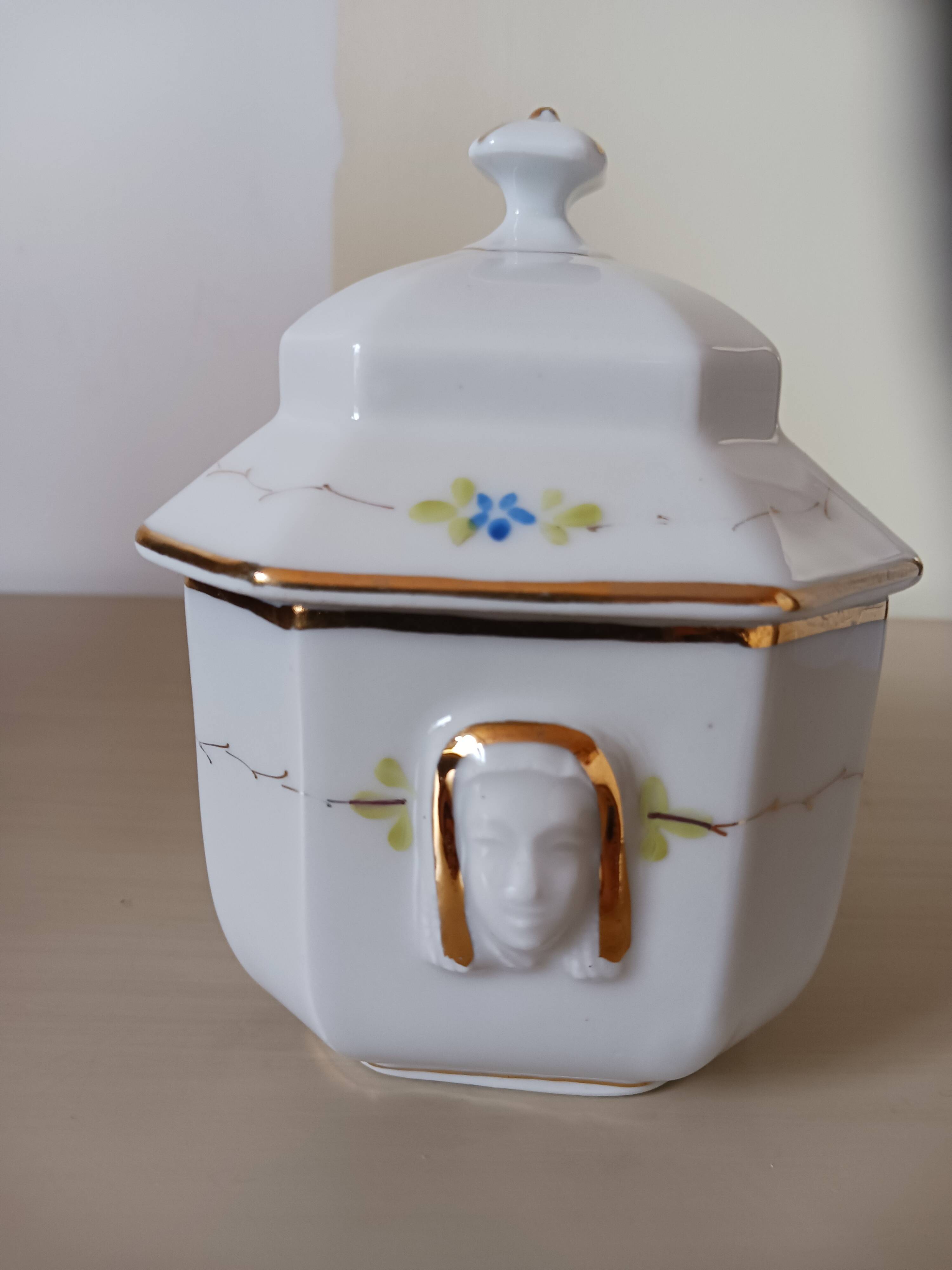 Vintage porcelain sugar bowl.