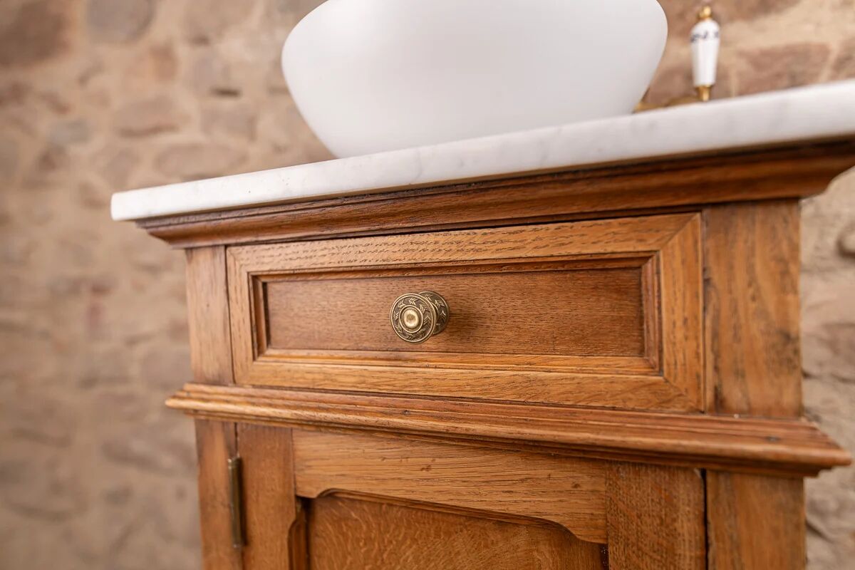 Washbasin / vanity unit in solid oak and white marble