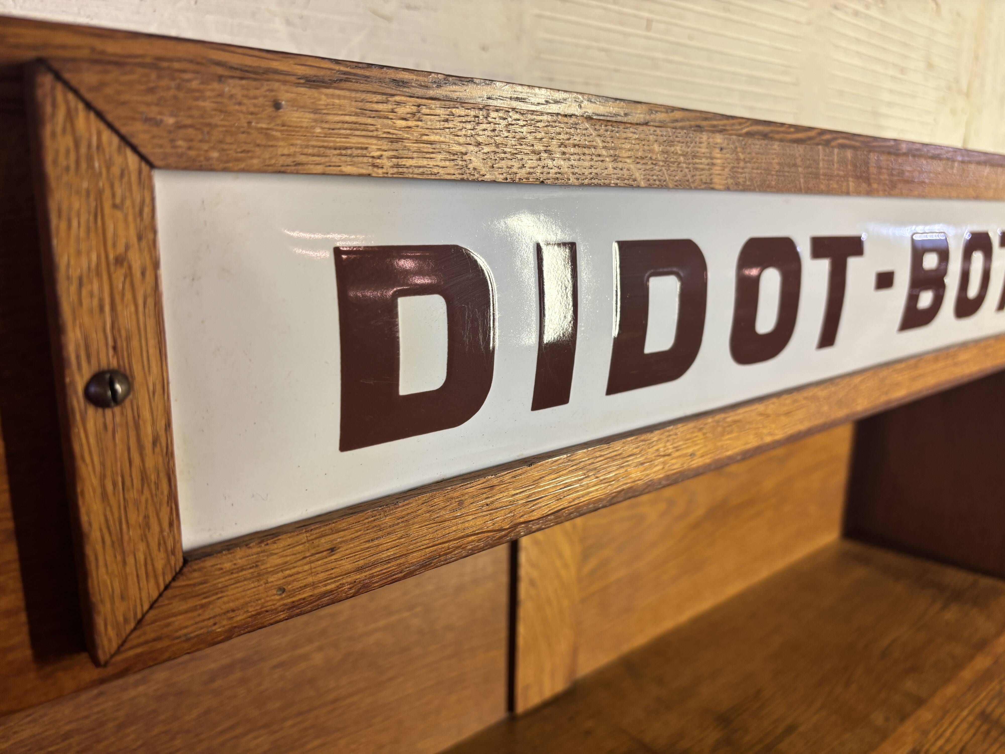 Didot-Bottin Counter