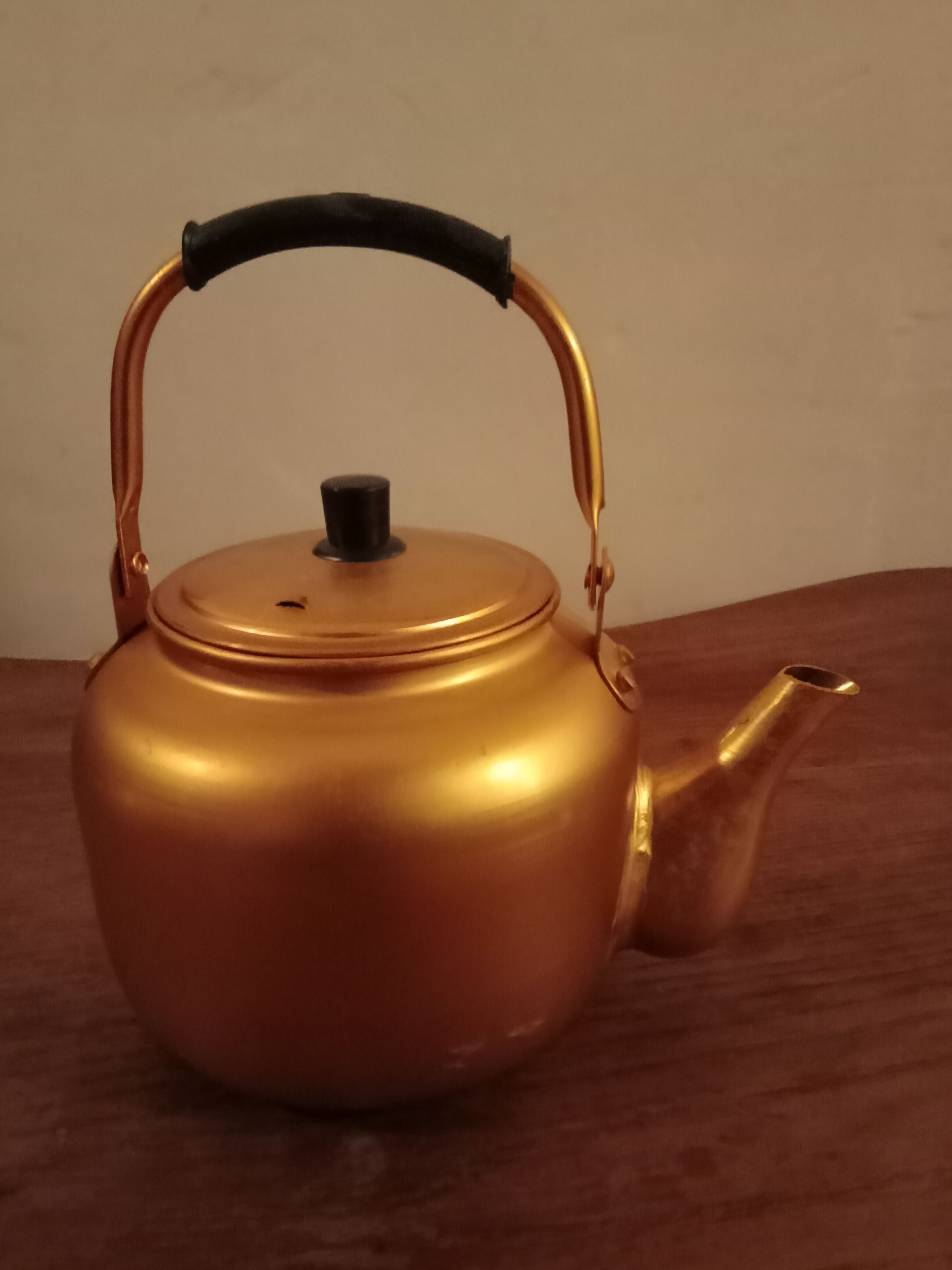 Golden kettle