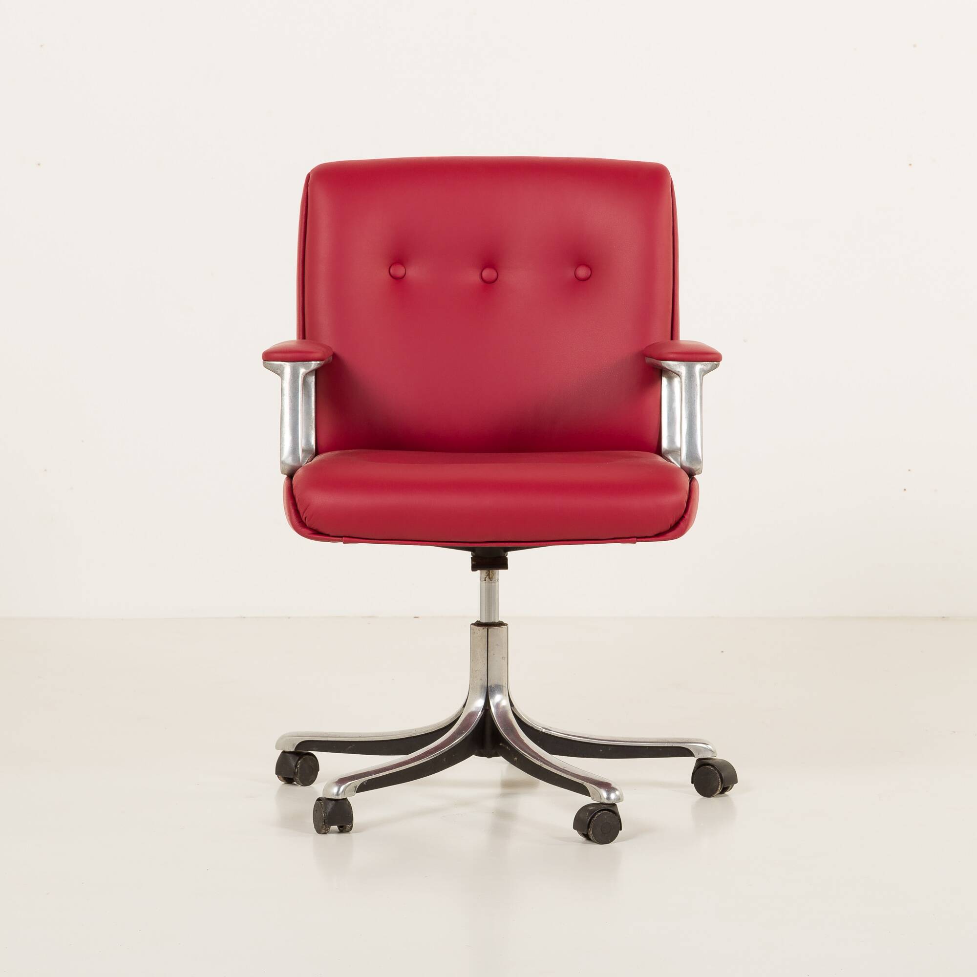 Office chair by Osvaldo Borsani for Tecno, 1970s